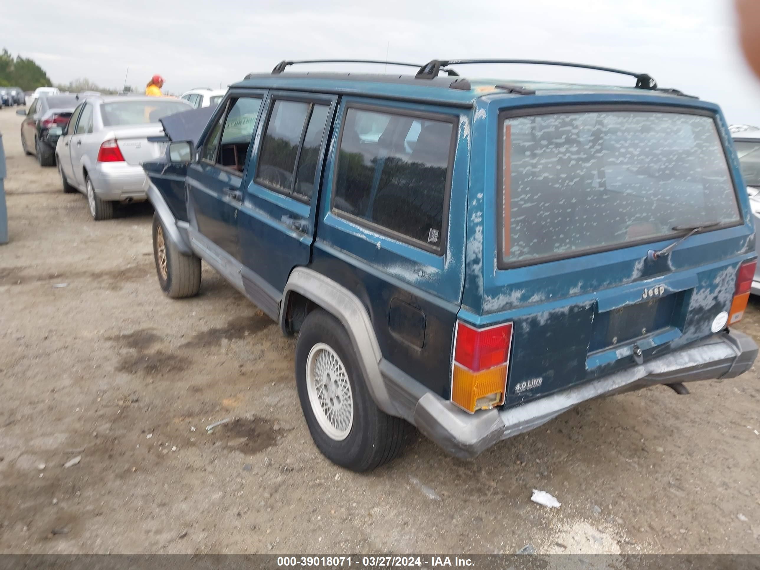 Photo 2 VIN: 1J4FJ78S7SL554279 - JEEP CHEROKEE 