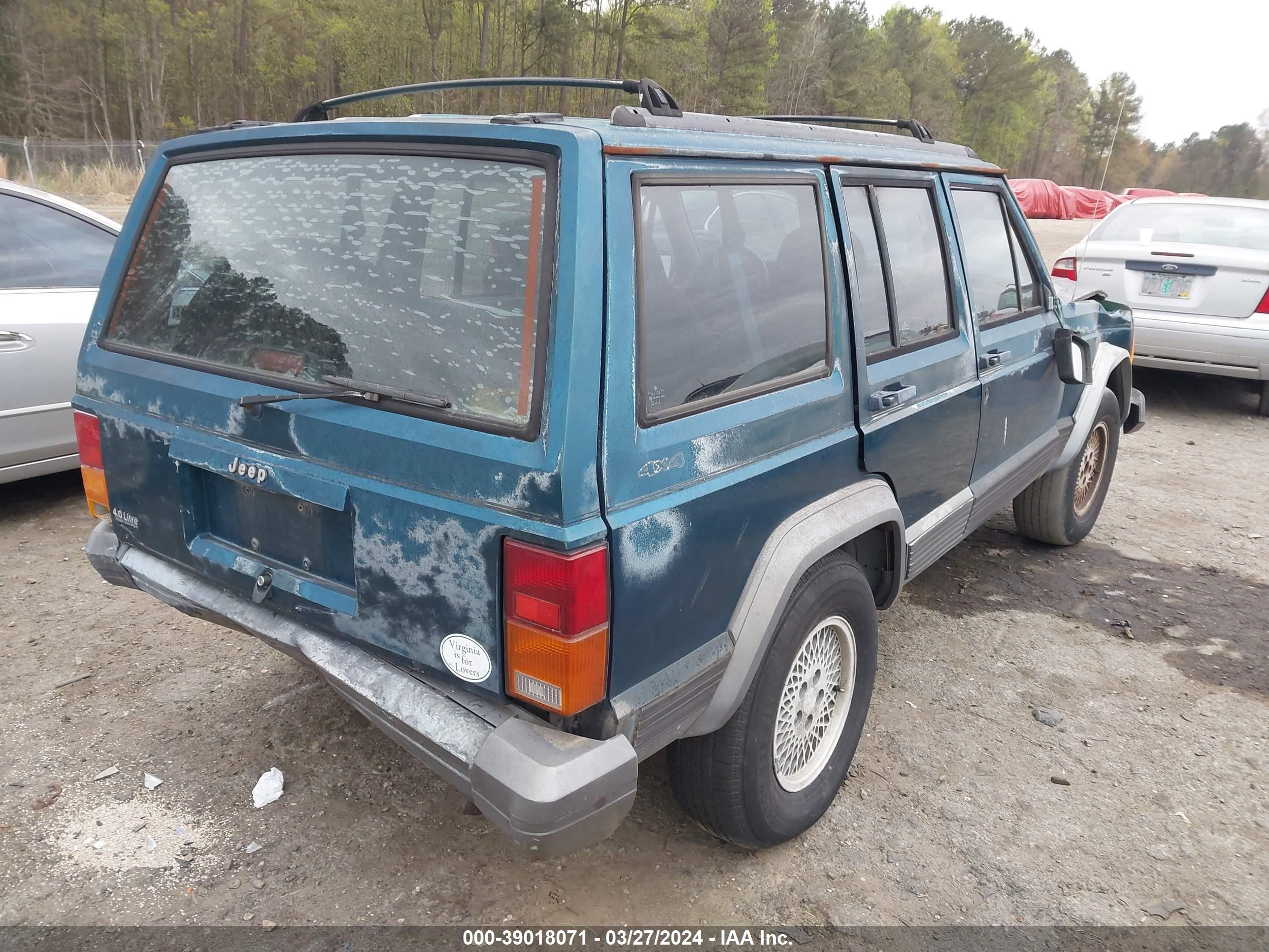 Photo 3 VIN: 1J4FJ78S7SL554279 - JEEP CHEROKEE 