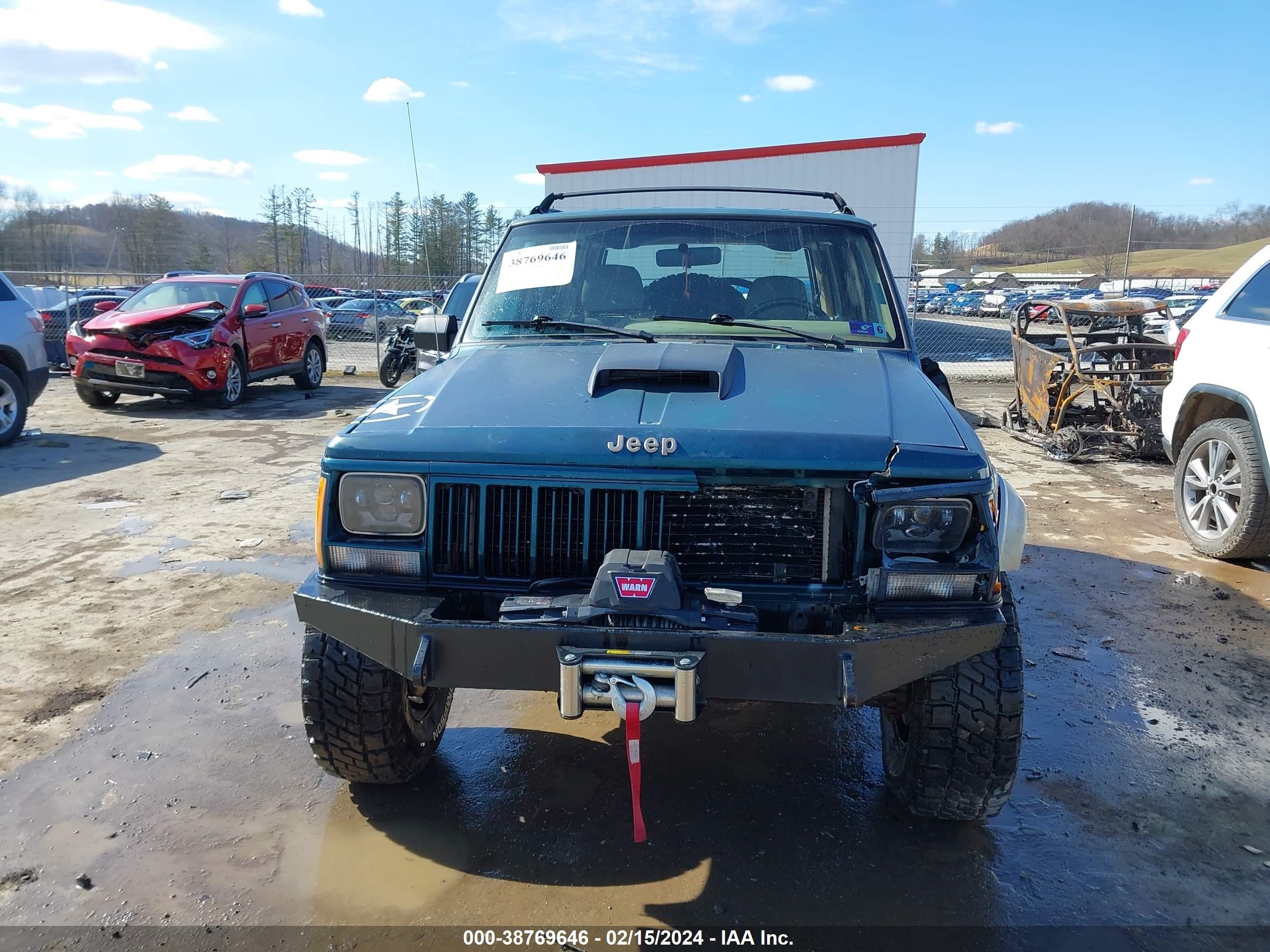 Photo 11 VIN: 1J4FJ78SXSL500927 - JEEP CHEROKEE 