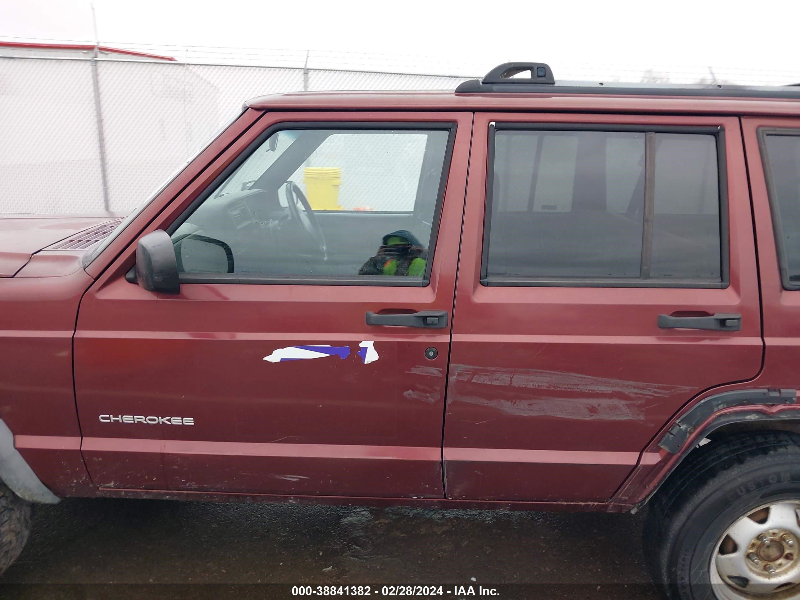 Photo 13 VIN: 1J4FN28S9YL571147 - JEEP CHEROKEE 