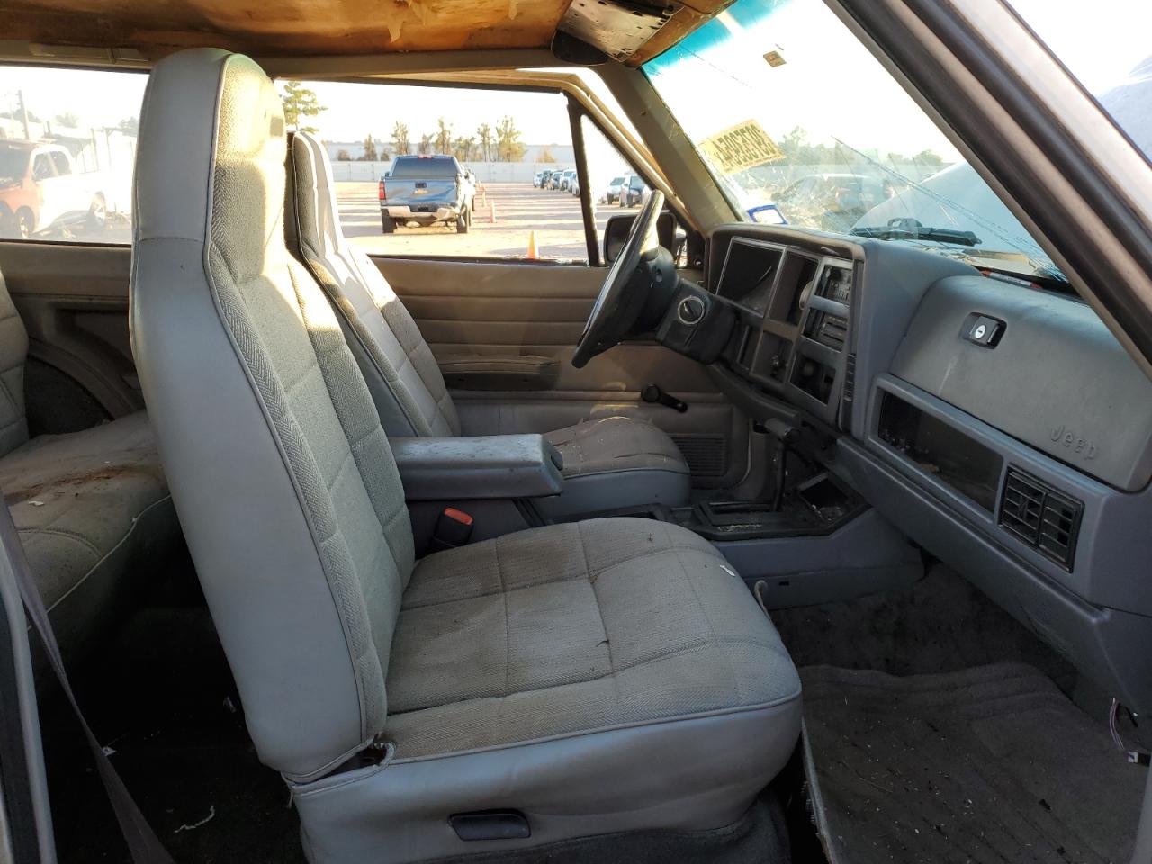 Photo 6 VIN: 1J4FT27S9TL326980 - JEEP GRAND CHEROKEE 