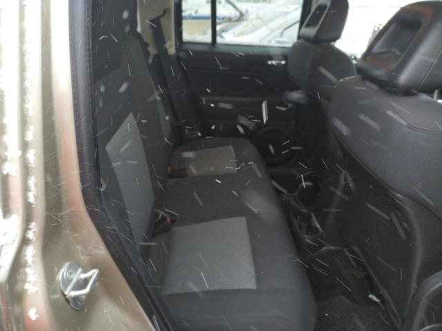 Photo 5 VIN: 1J4FT28A19D124689 - JEEP PATRIOT SP 