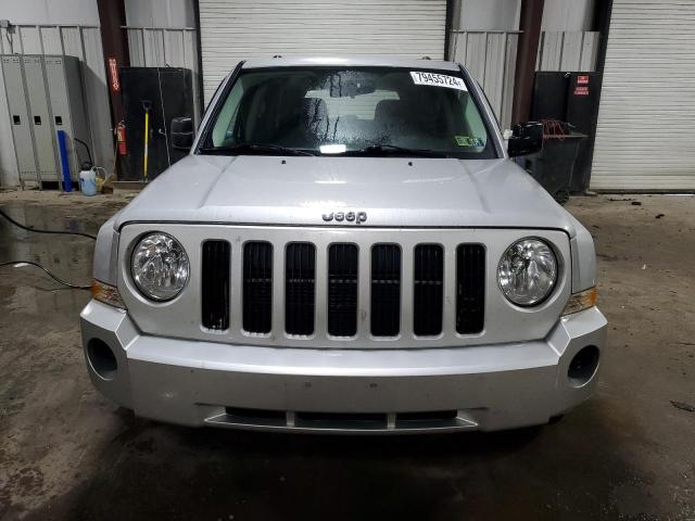 Photo 4 VIN: 1J4FT28A19D220791 - JEEP PATRIOT SP 