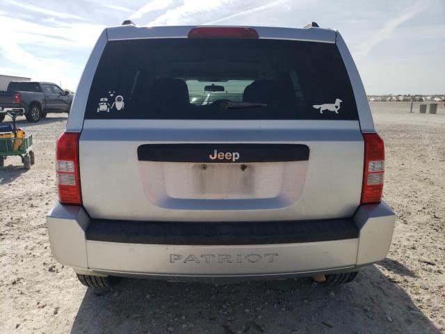 Photo 5 VIN: 1J4FT28A49D158903 - JEEP PATRIOT SP 