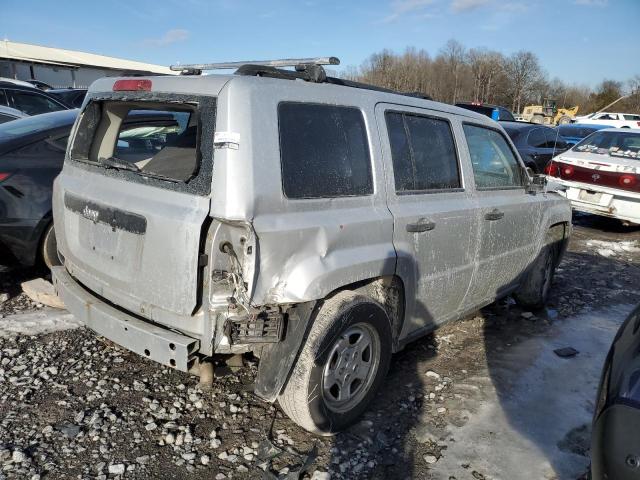 Photo 2 VIN: 1J4FT28A49D219747 - JEEP PATRIOT 