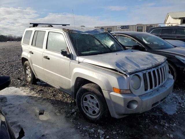 Photo 3 VIN: 1J4FT28A49D219747 - JEEP PATRIOT 