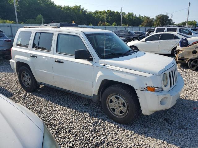 Photo 3 VIN: 1J4FT28B29D102600 - JEEP PATRIOT 