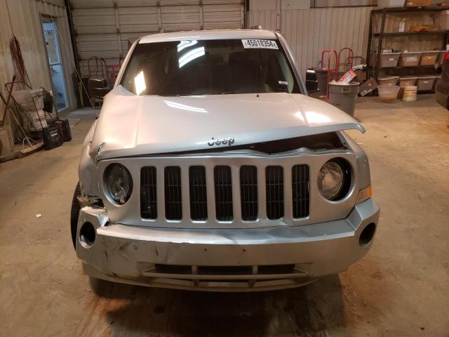 Photo 4 VIN: 1J4FT28B29D195036 - JEEP PATRIOT 