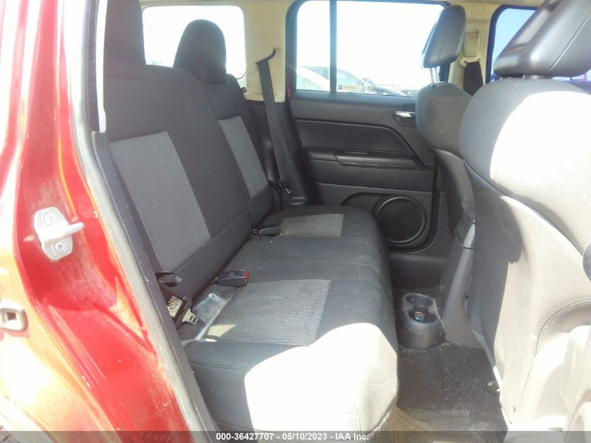 Photo 7 VIN: 1J4FT28B39D159579 - JEEP LIBERTY (PATRIOT) 