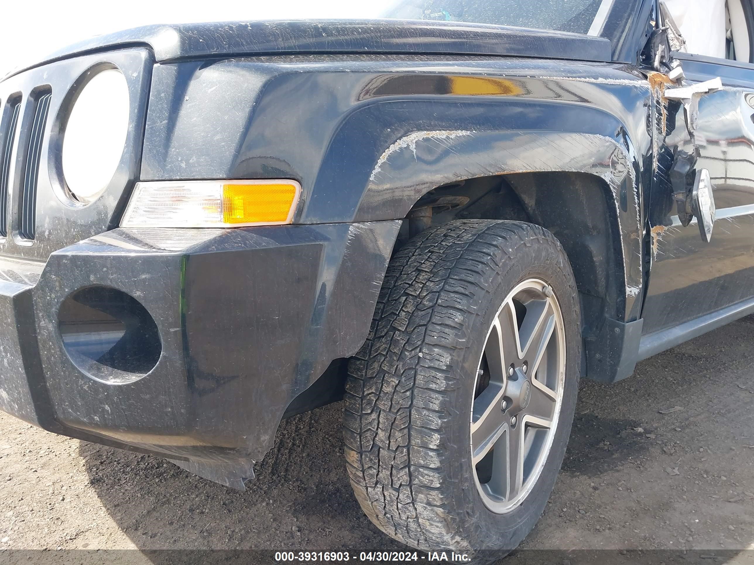 Photo 14 VIN: 1J4FT28B49D217618 - JEEP LIBERTY (PATRIOT) 