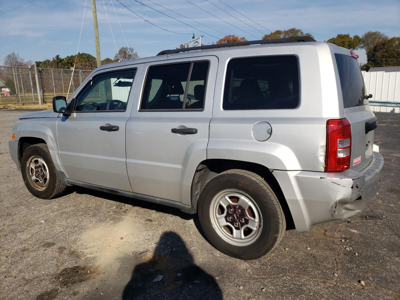 Photo 1 VIN: 1J4FT28B89D126447 - JEEP LIBERTY (PATRIOT) 