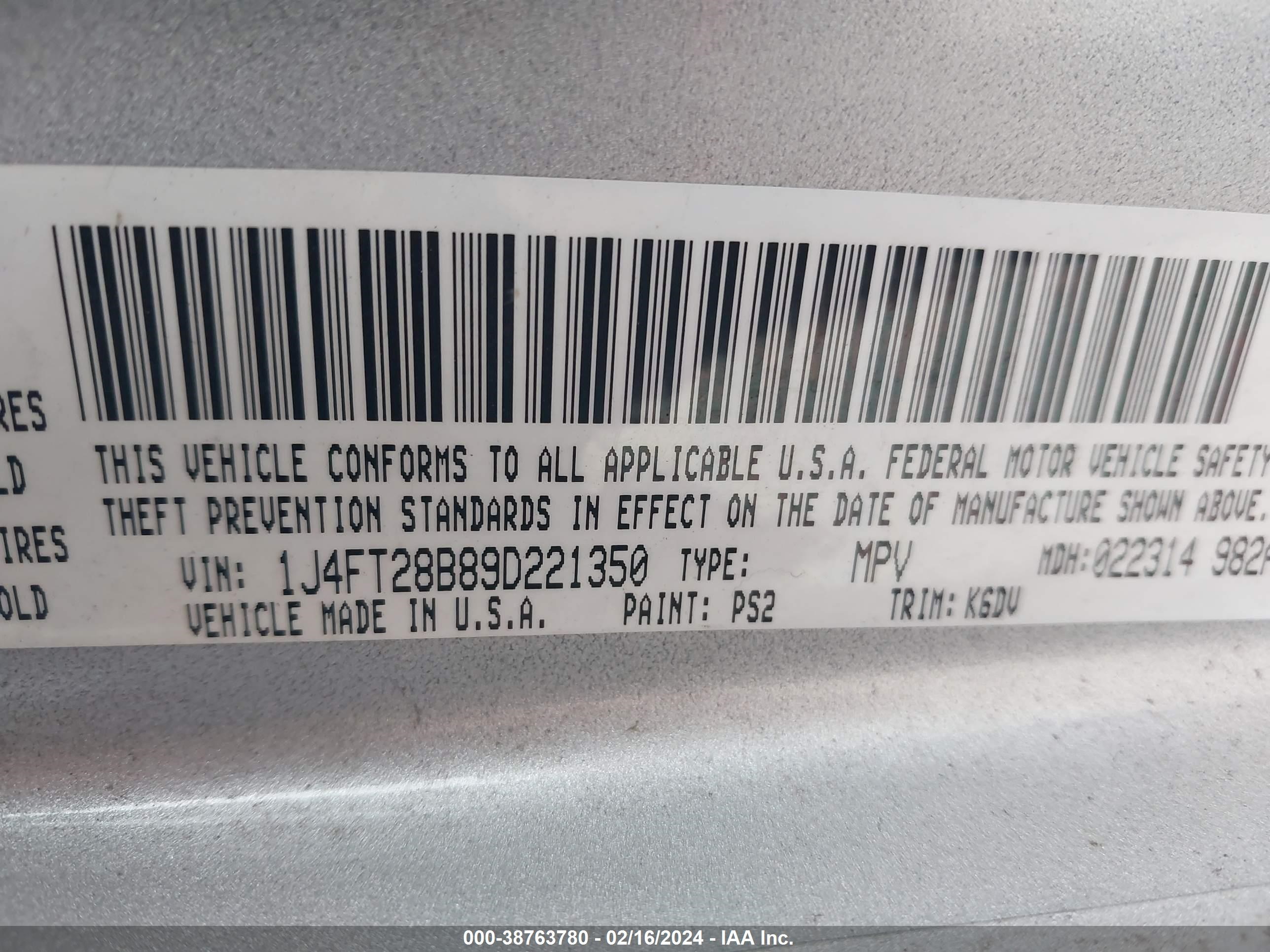 Photo 8 VIN: 1J4FT28B89D221350 - JEEP LIBERTY (PATRIOT) 