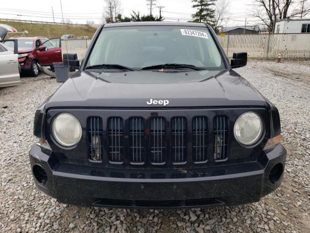 Photo 4 VIN: 1J4FT28BX9D101419 - JEEP PATRIOT SP 