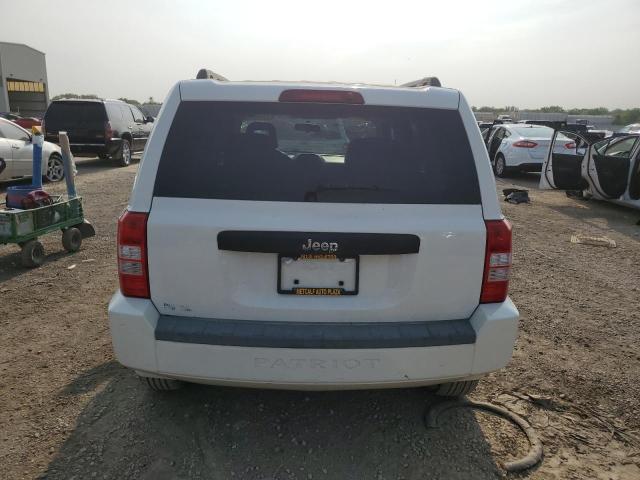 Photo 5 VIN: 1J4FT28BX9D146960 - JEEP PATRIOT SP 