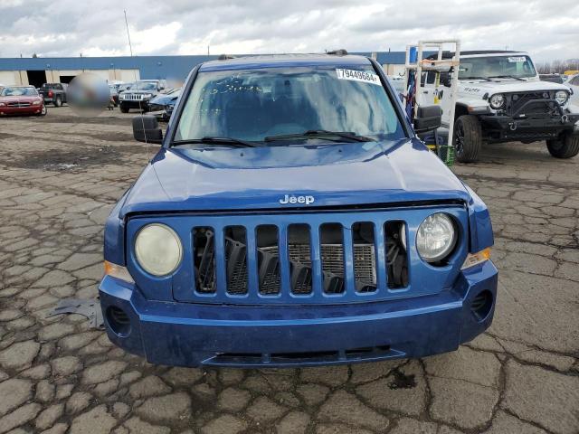 Photo 4 VIN: 1J4FT28BX9D208339 - JEEP PATRIOT SP 