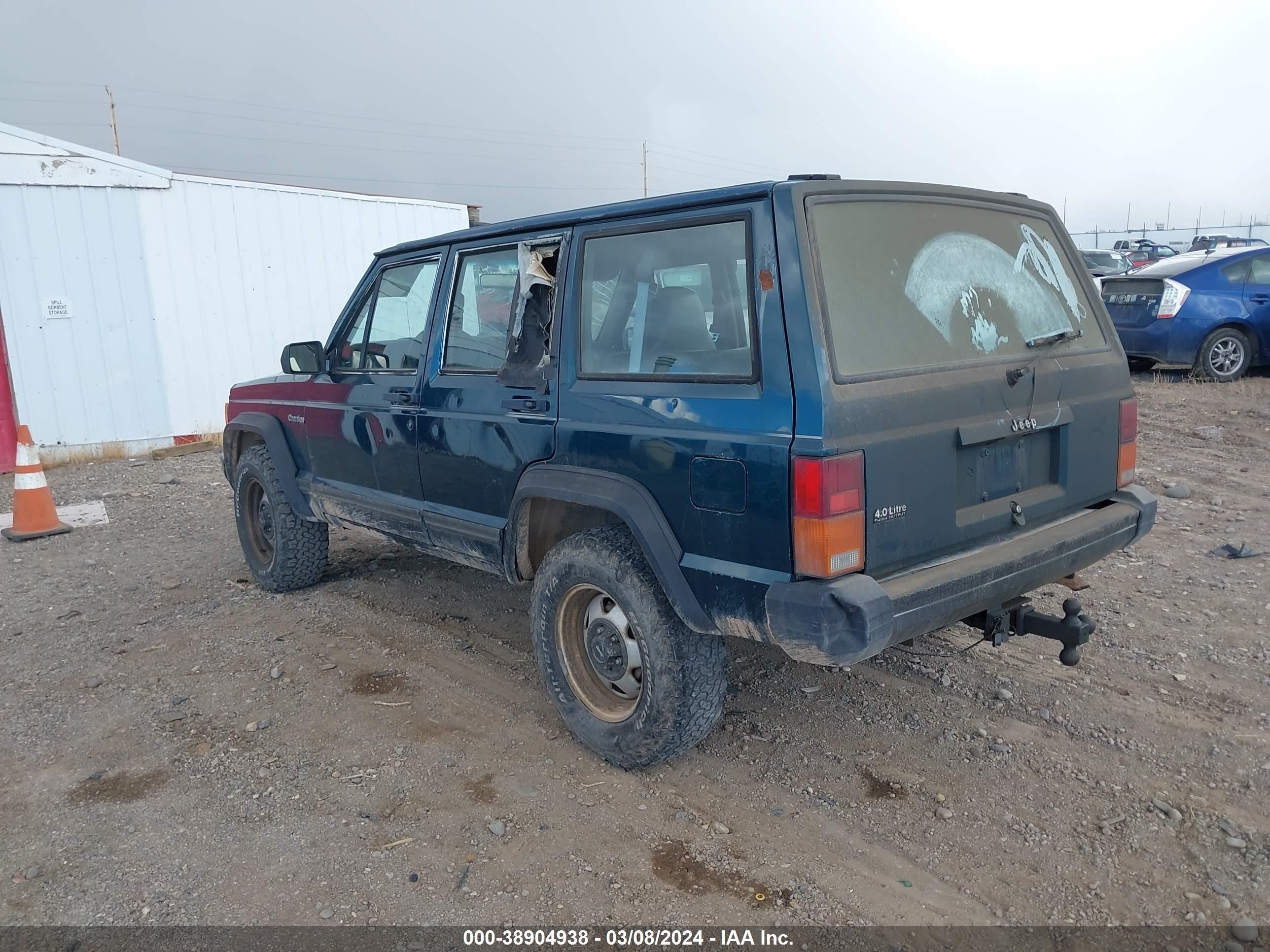 Photo 2 VIN: 1J4FT28S1SL582172 - JEEP CHEROKEE 