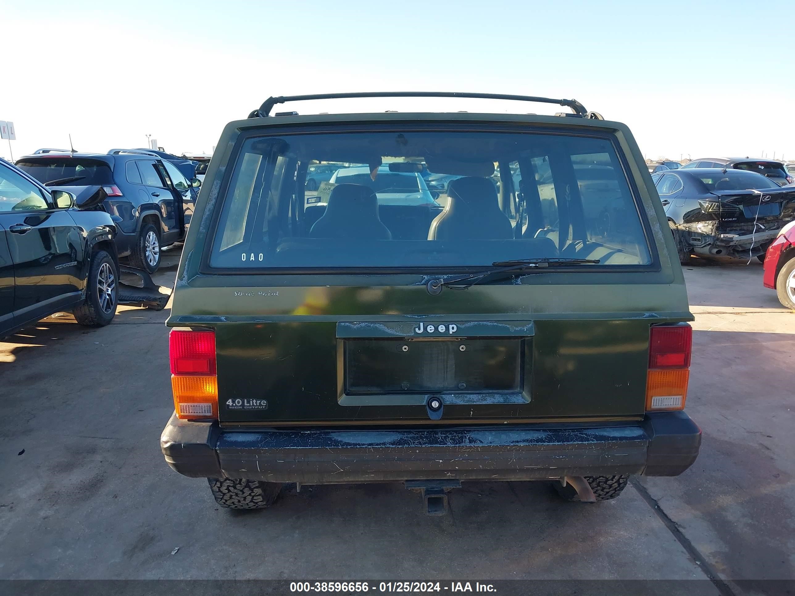 Photo 15 VIN: 1J4FT28S9SL589483 - JEEP CHEROKEE 