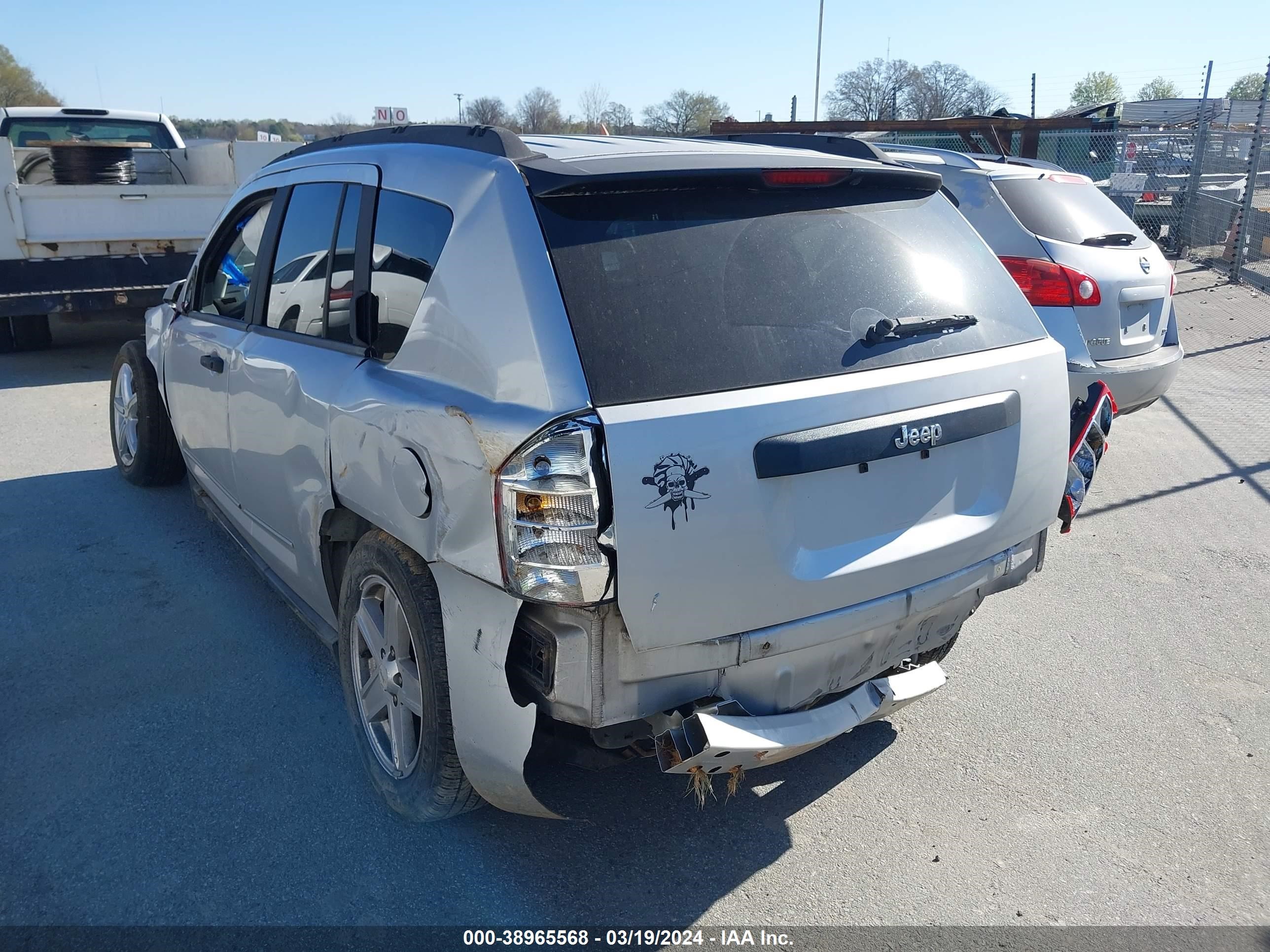 Photo 20 VIN: 1J4FT47A69D234330 - JEEP COMPASS 