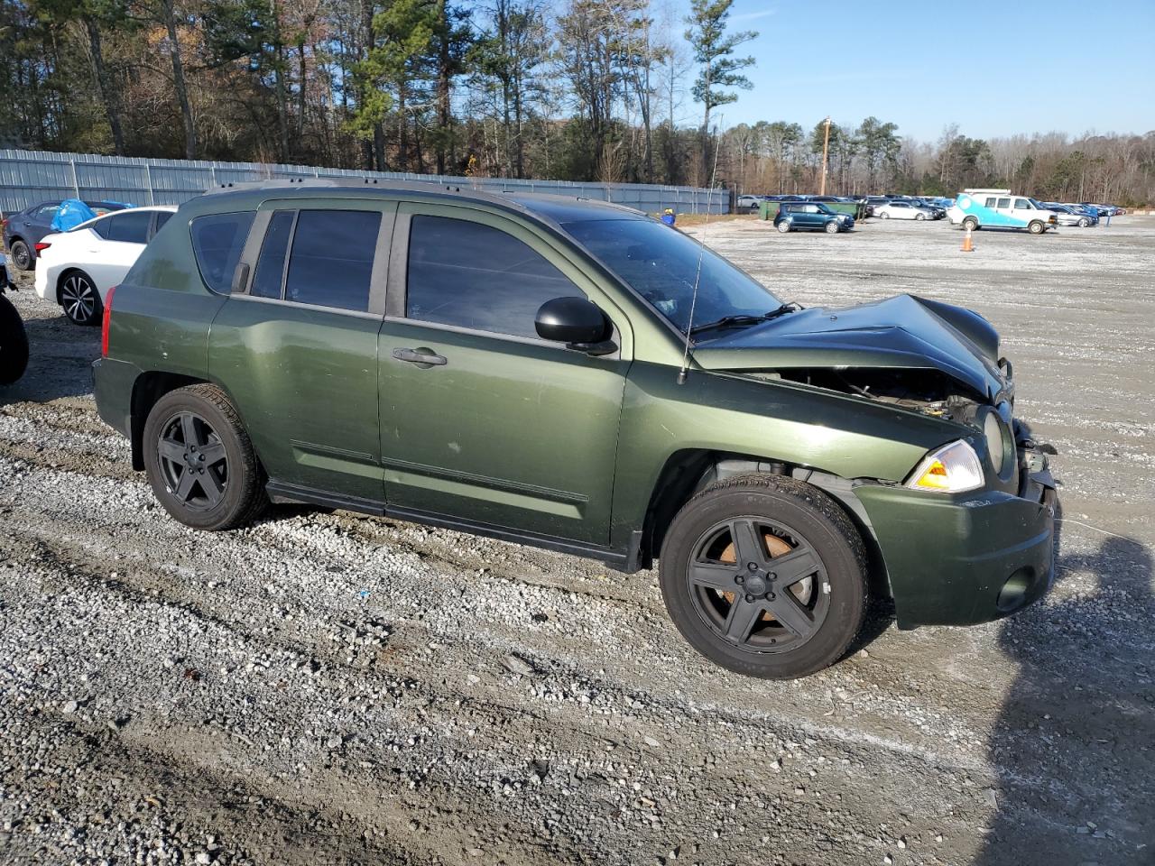 Photo 3 VIN: 1J4FT47B19D133981 - JEEP COMPASS 