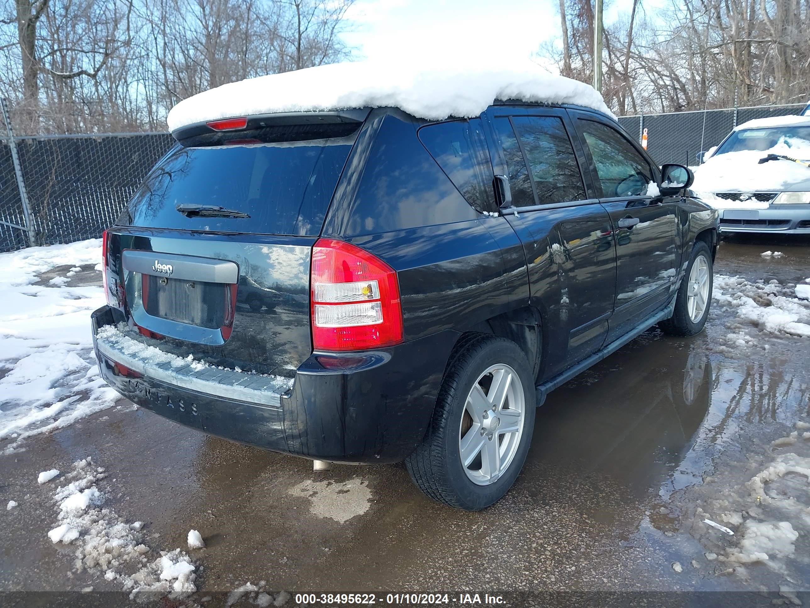 Photo 3 VIN: 1J4FT47B29D102741 - JEEP COMPASS 