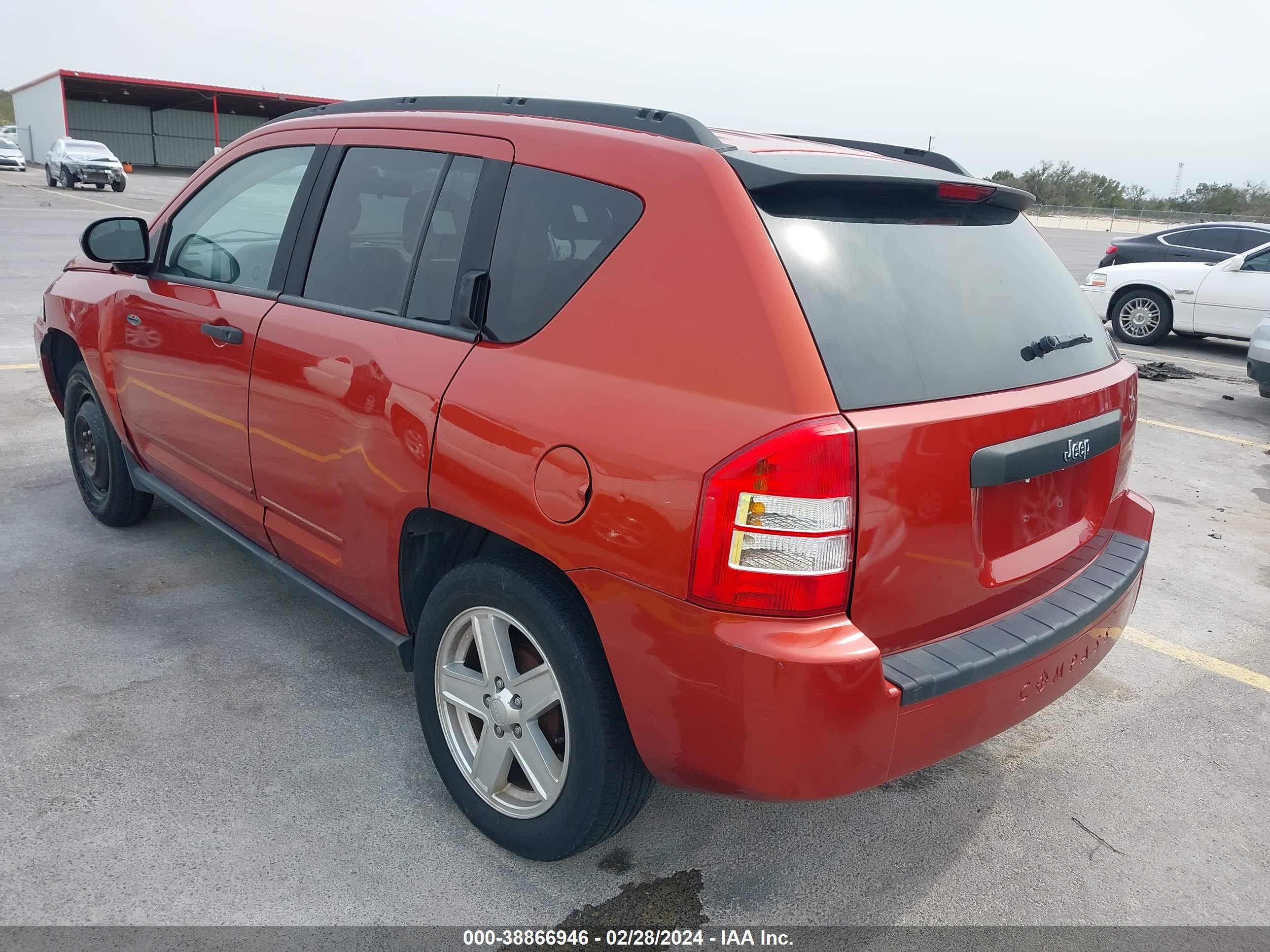 Photo 2 VIN: 1J4FT47B29D196426 - JEEP COMPASS 