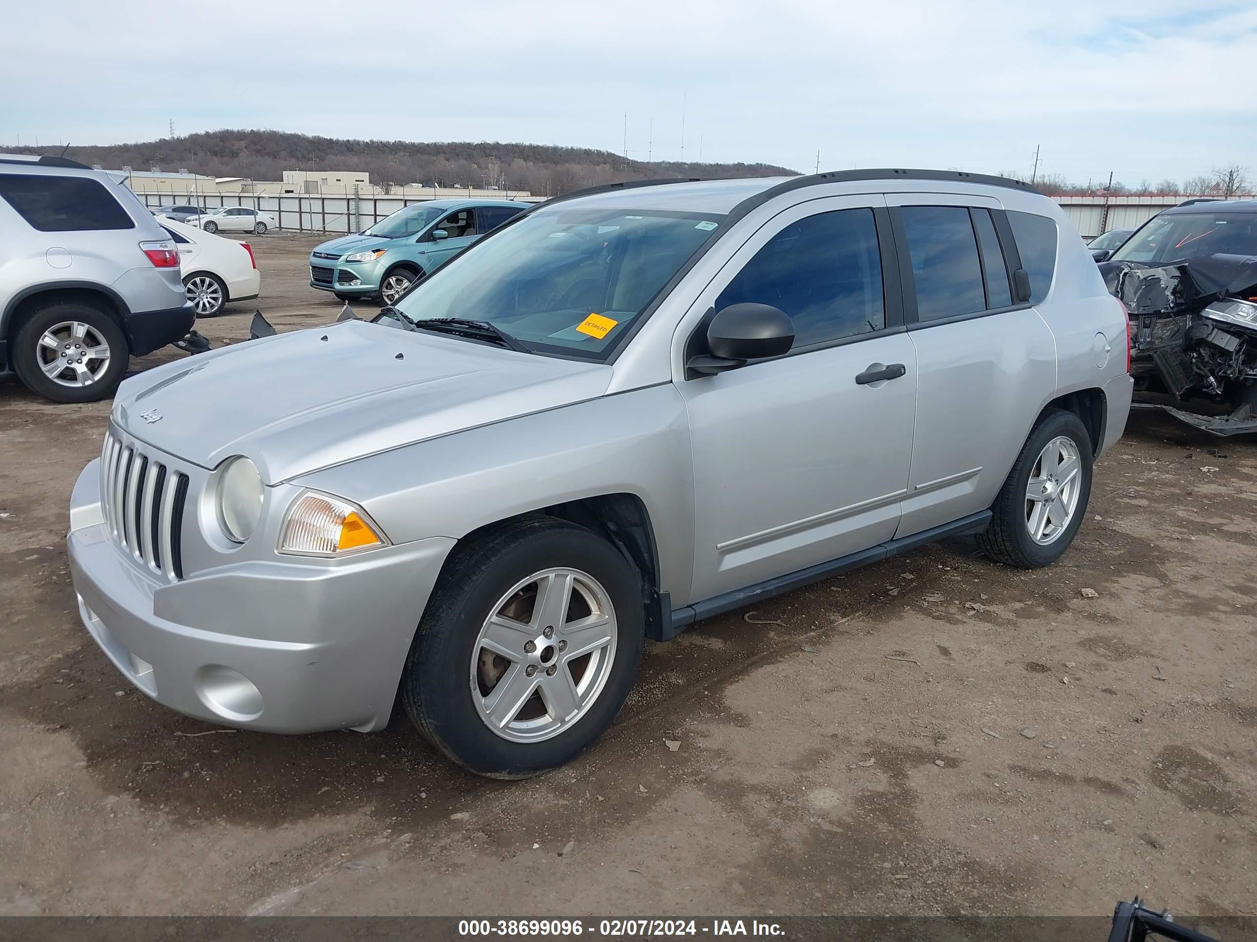 Photo 1 VIN: 1J4FT47B39D134128 - JEEP COMPASS 