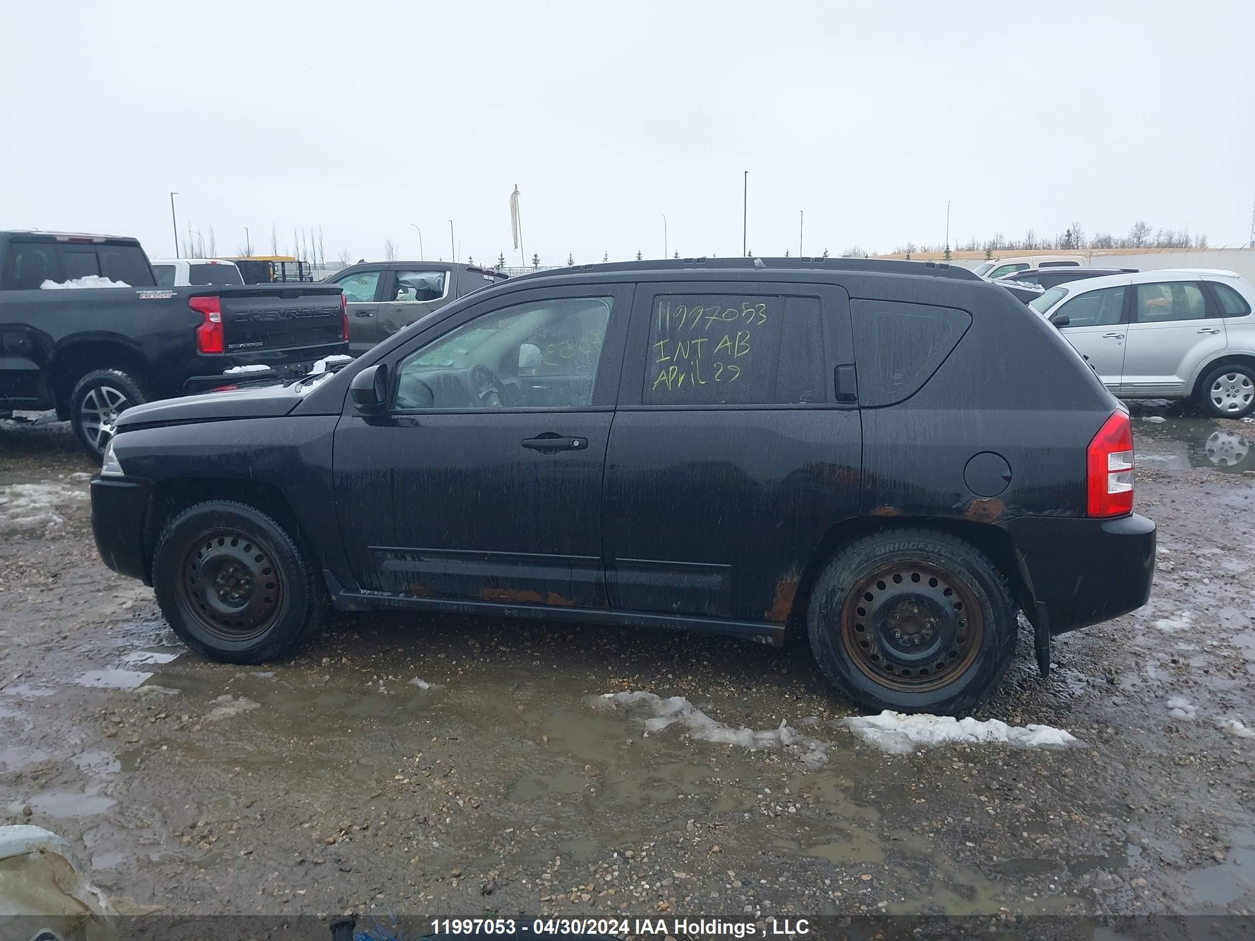 Photo 13 VIN: 1J4FT47BX9D146518 - JEEP COMPASS 