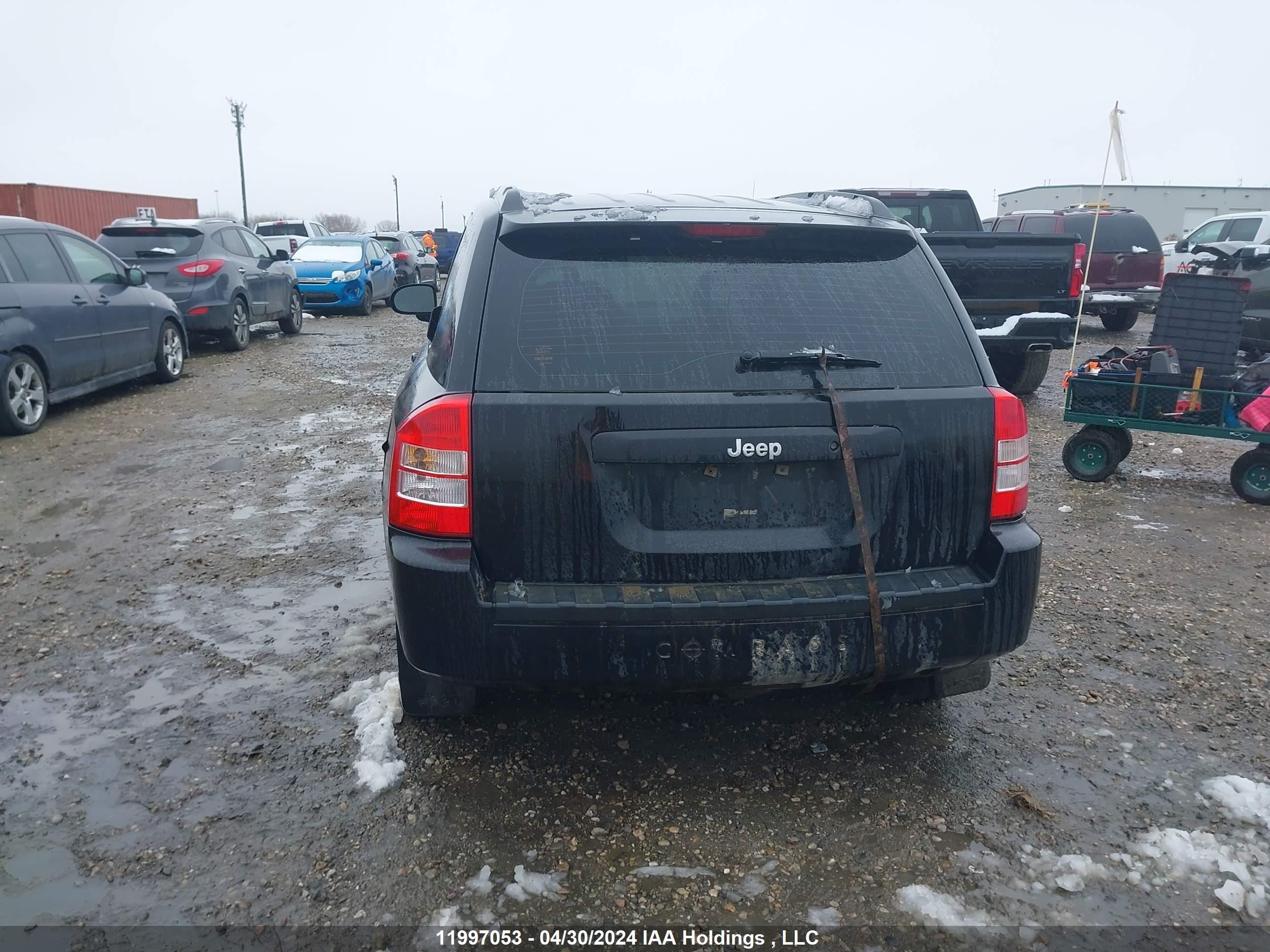 Photo 15 VIN: 1J4FT47BX9D146518 - JEEP COMPASS 