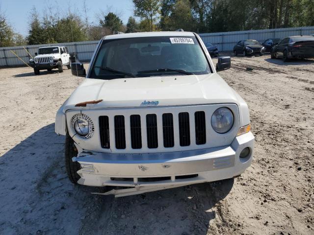 Photo 4 VIN: 1J4FT48B49D229358 - JEEP PATRIOT 