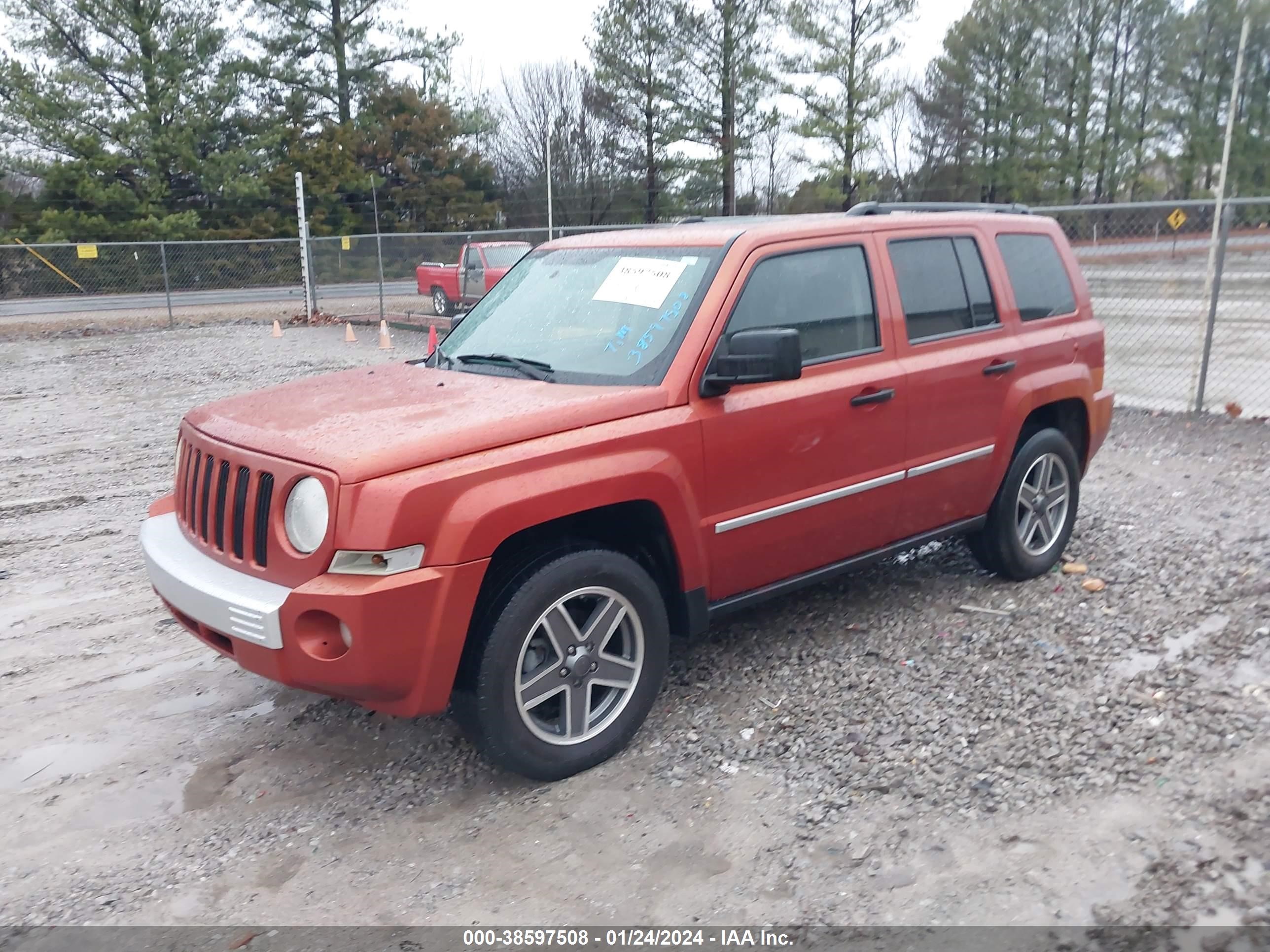 Photo 1 VIN: 1J4FT48B69D110212 - JEEP LIBERTY (PATRIOT) 