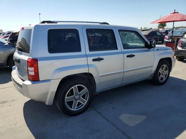 Photo 2 VIN: 1J4FT48B79D147124 - JEEP PATRIOT LI 