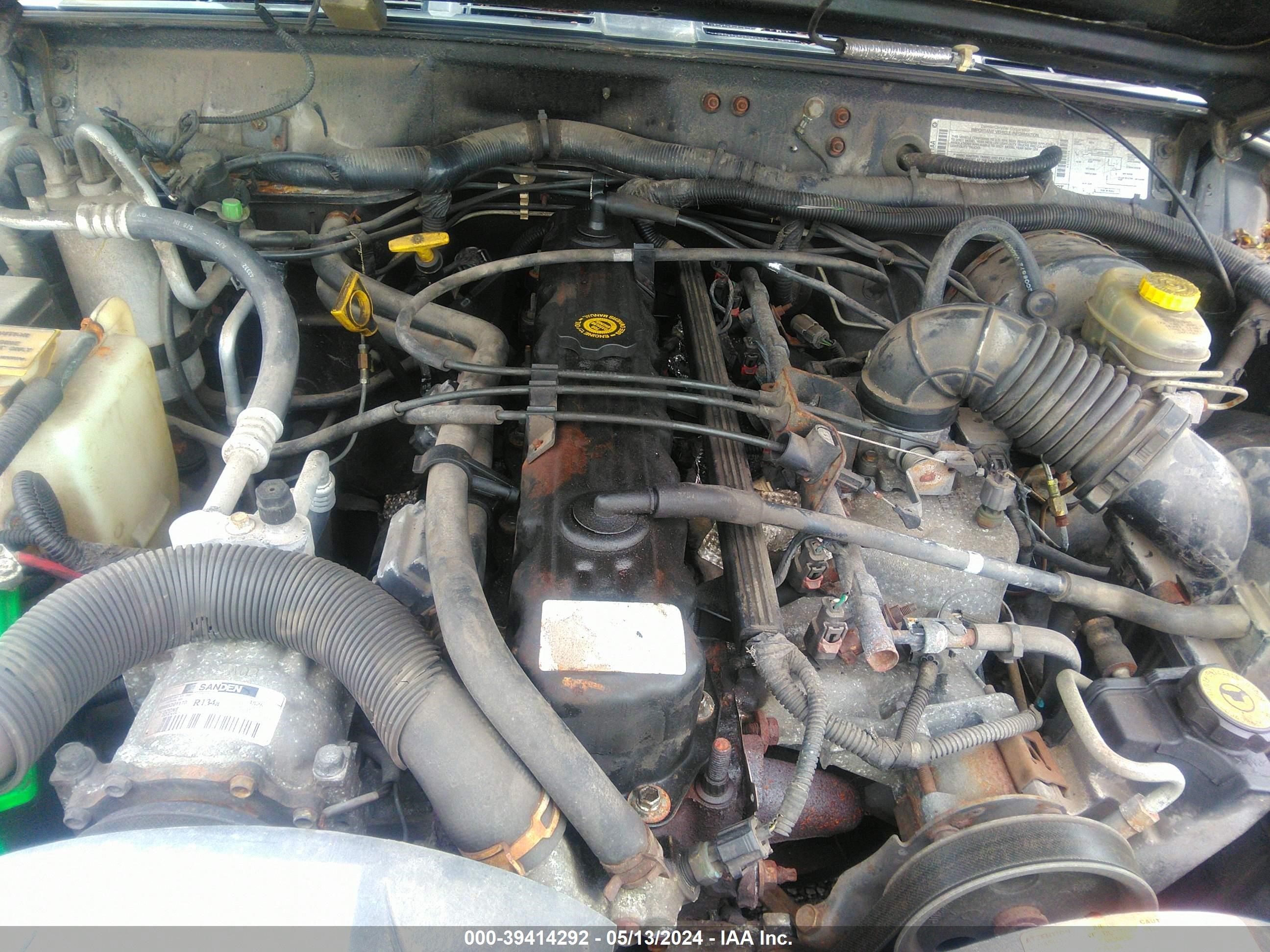 Photo 9 VIN: 1J4FT48S31L596617 - JEEP CHEROKEE 