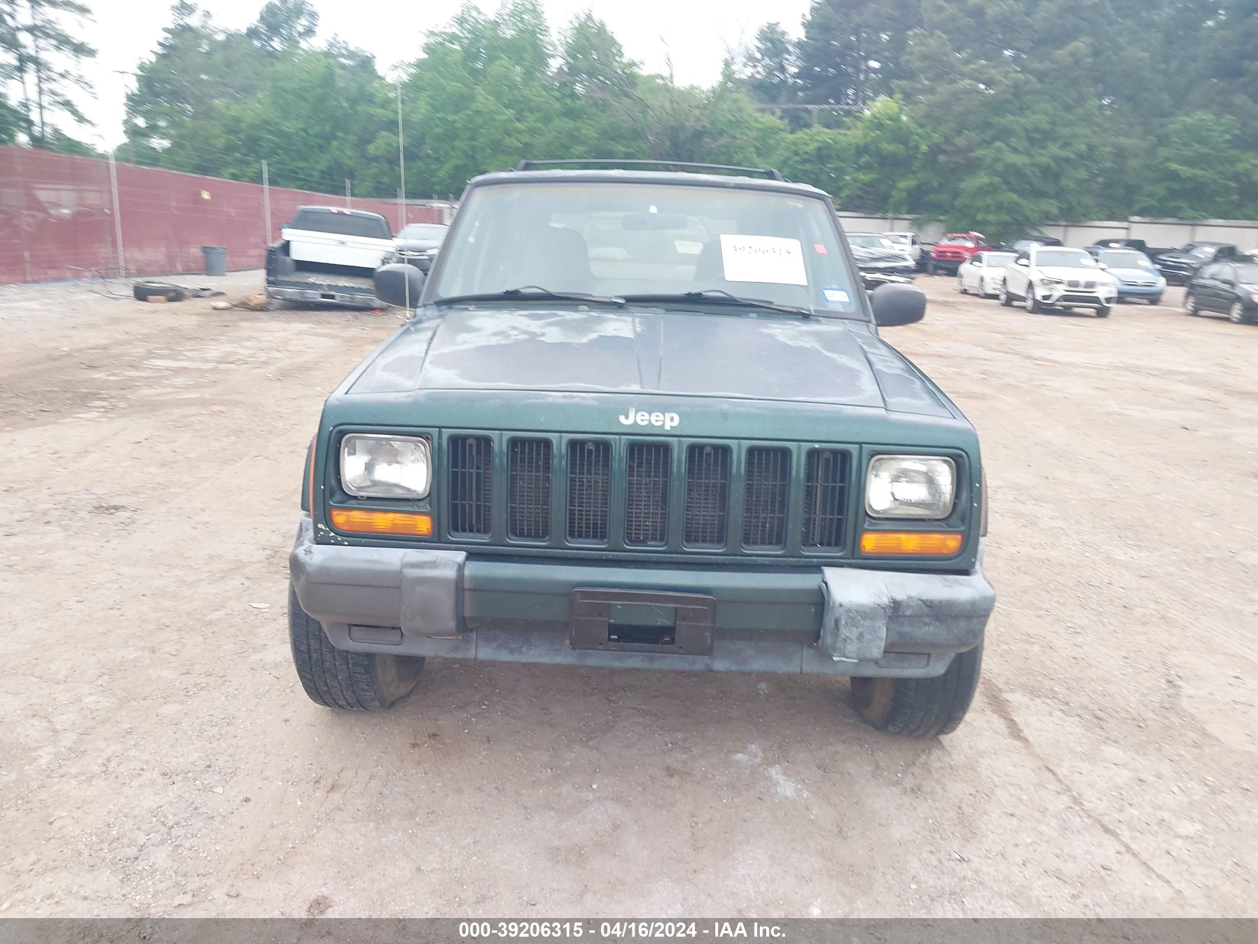 Photo 11 VIN: 1J4FT48S71L614116 - JEEP CHEROKEE 