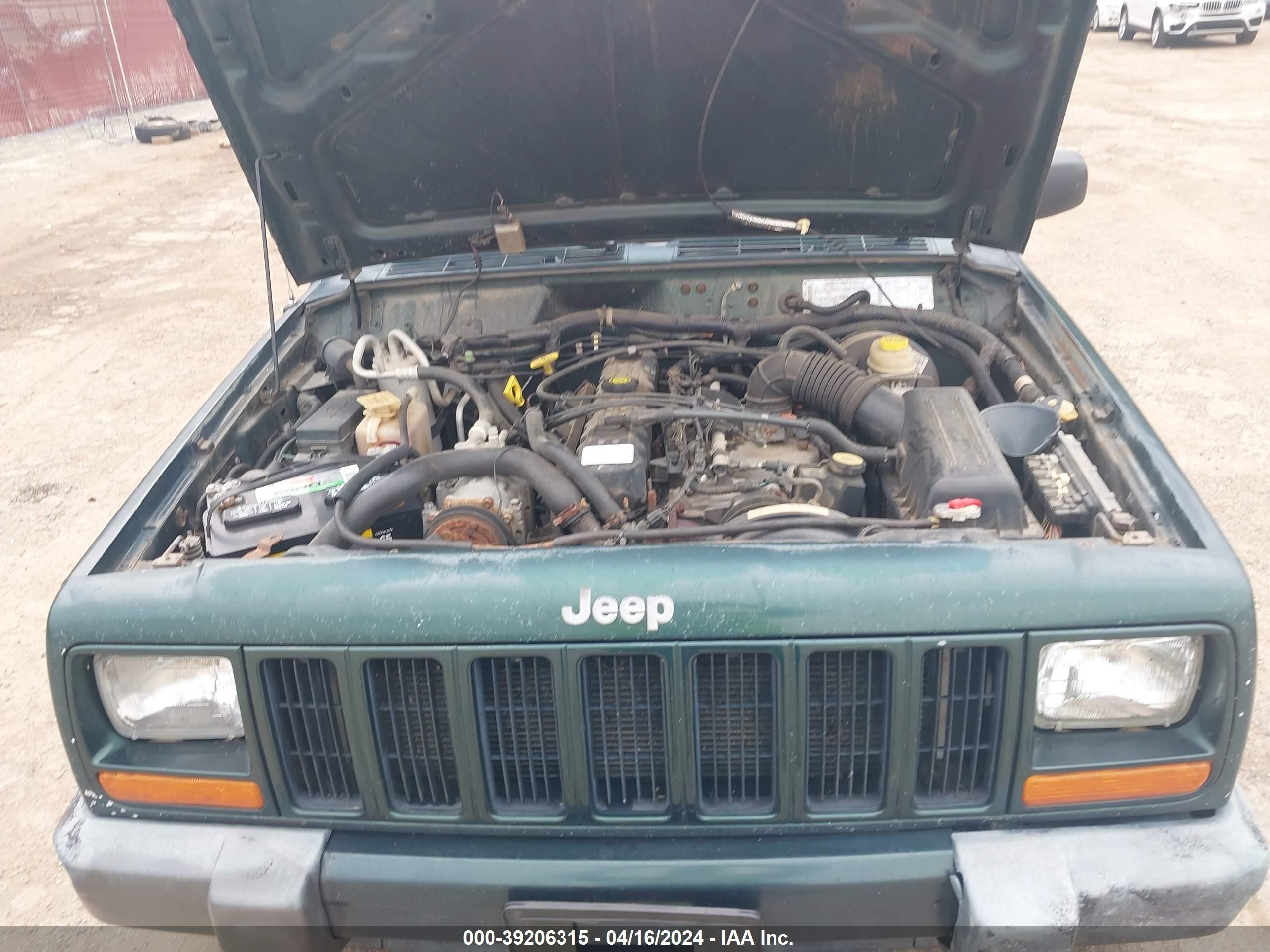 Photo 9 VIN: 1J4FT48S71L614116 - JEEP CHEROKEE 