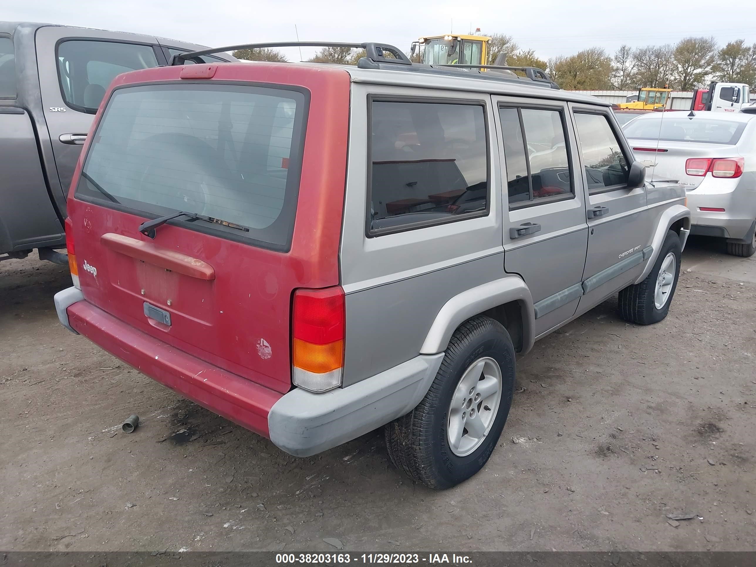 Photo 3 VIN: 1J4FT48SXYL189730 - JEEP CHEROKEE 