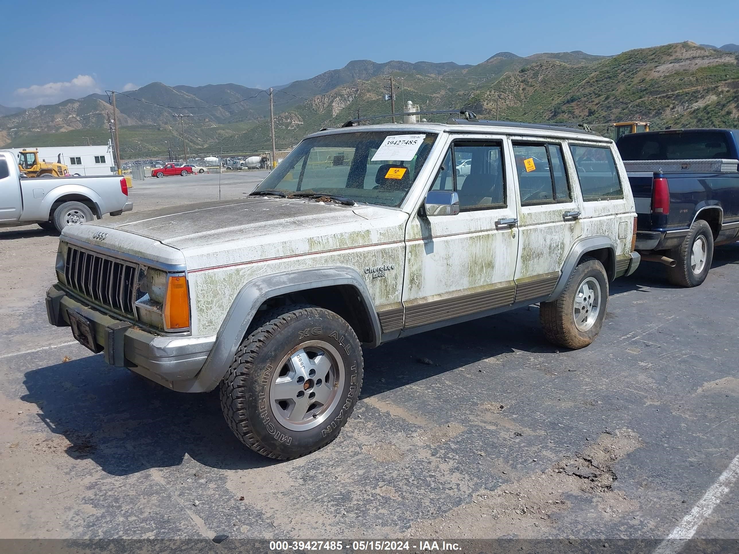 Photo 1 VIN: 1J4FT58S3NL119486 - JEEP CHEROKEE 