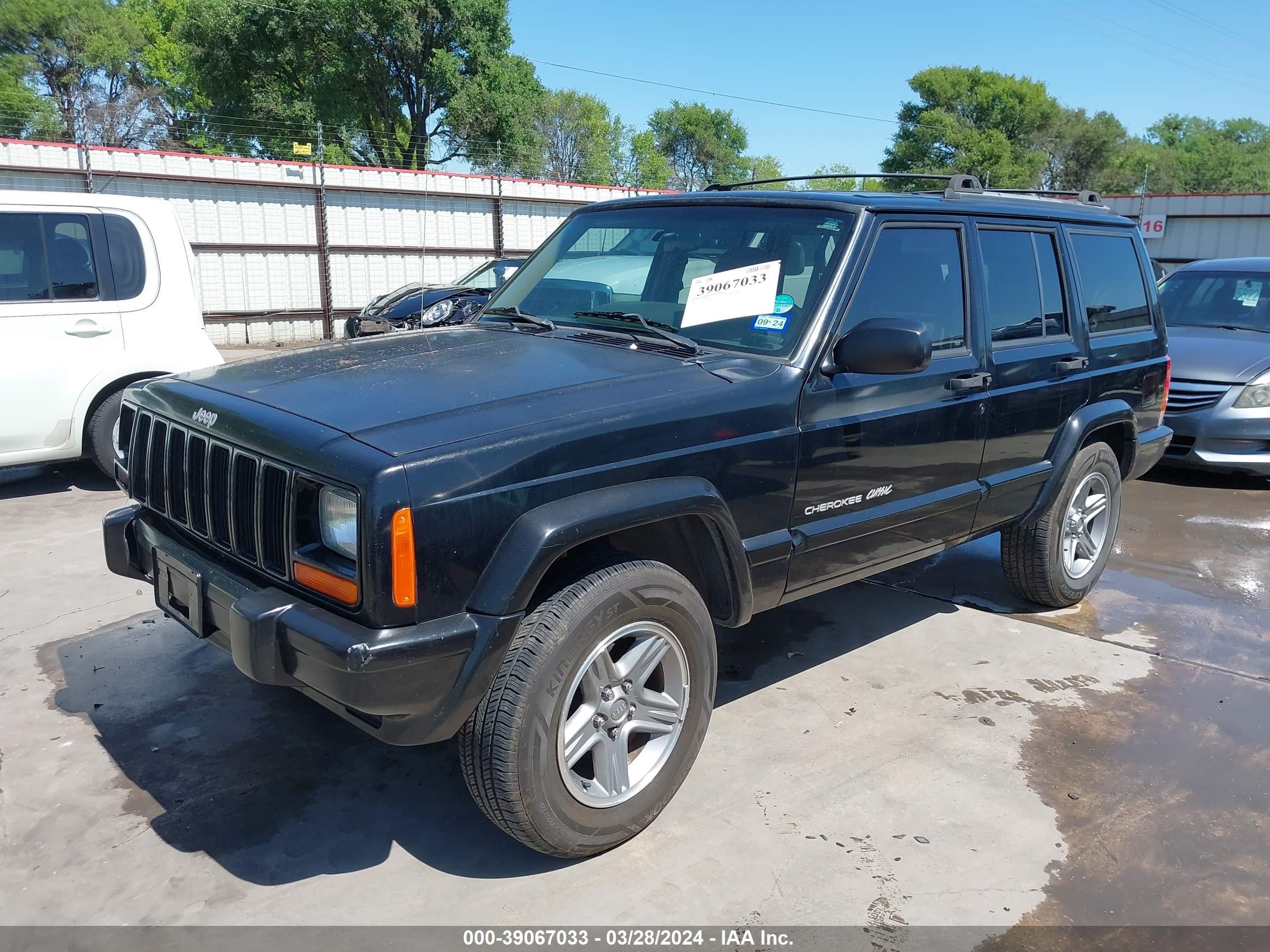 Photo 1 VIN: 1J4FT58S4YL238068 - JEEP CHEROKEE 