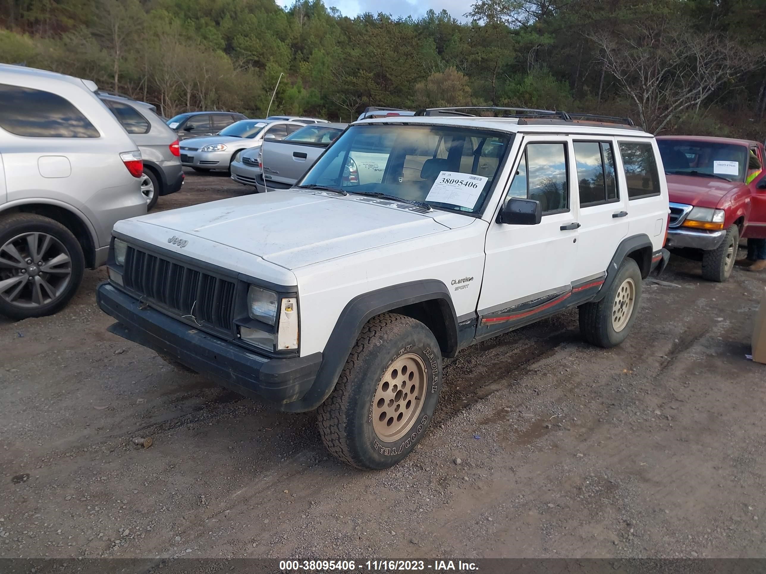 Photo 1 VIN: 1J4FT68S3PL593155 - JEEP CHEROKEE 