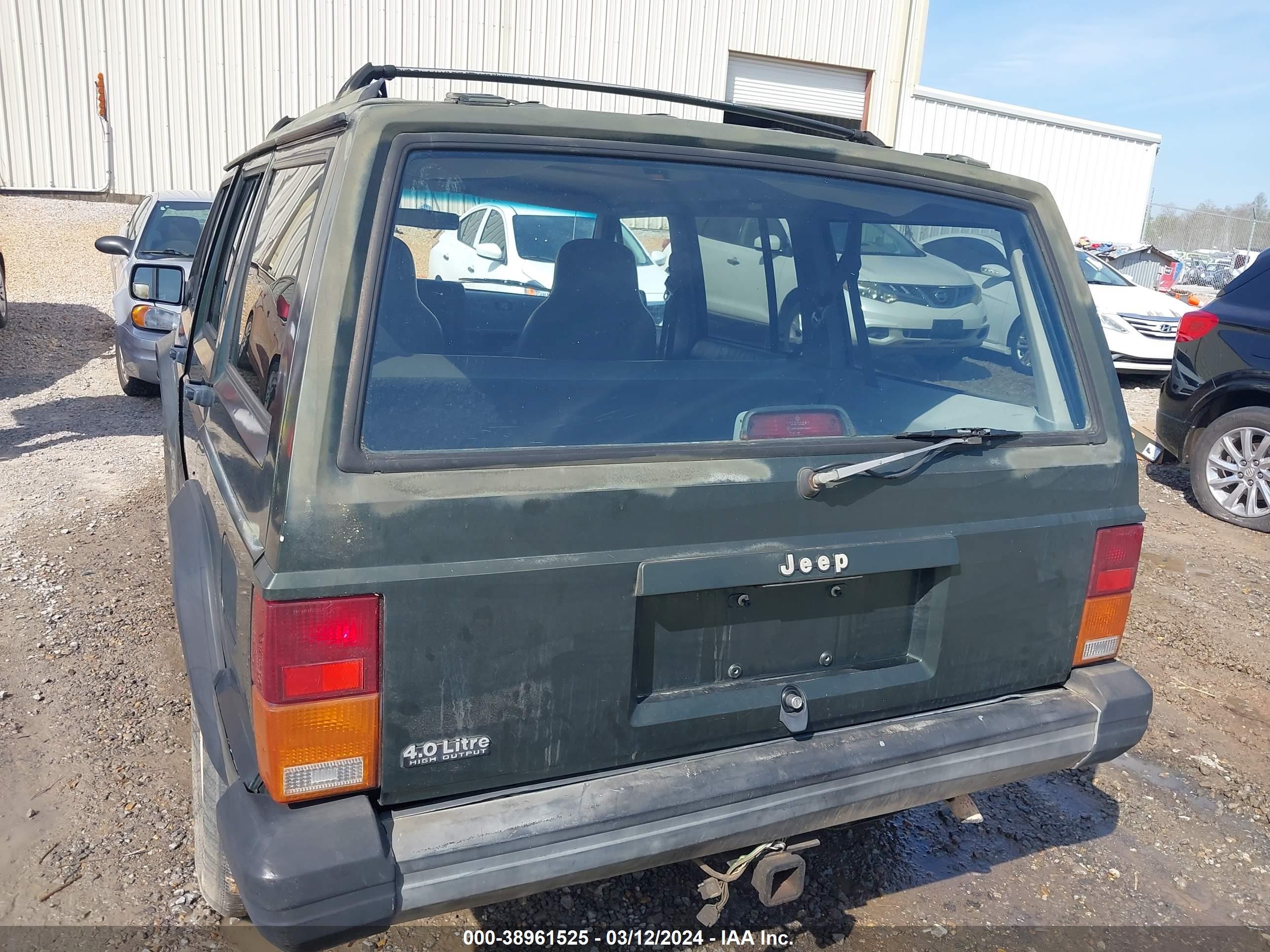 Photo 5 VIN: 1J4FT68S3SL517072 - JEEP CHEROKEE 