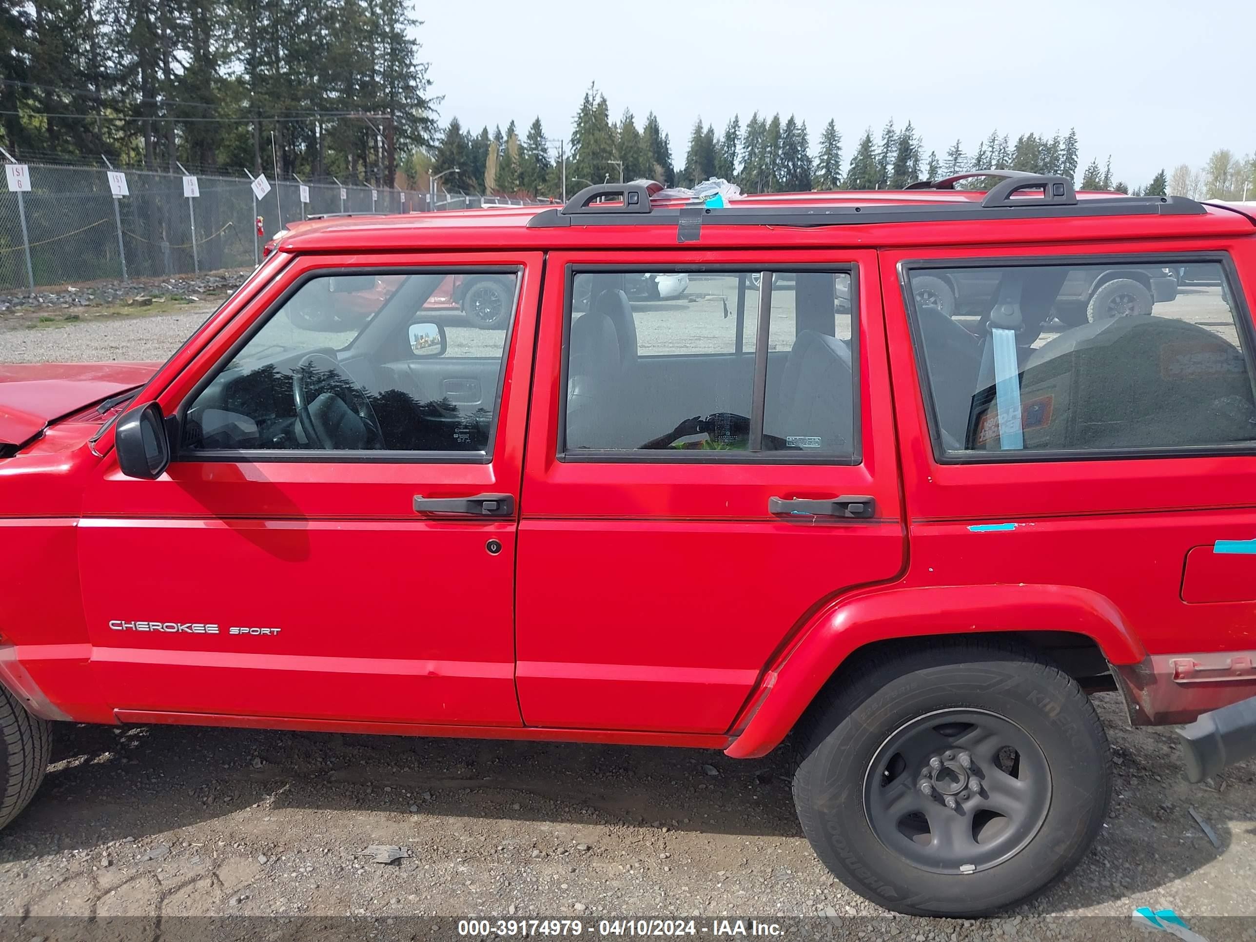 Photo 13 VIN: 1J4FT68S4XL604177 - JEEP CHEROKEE 