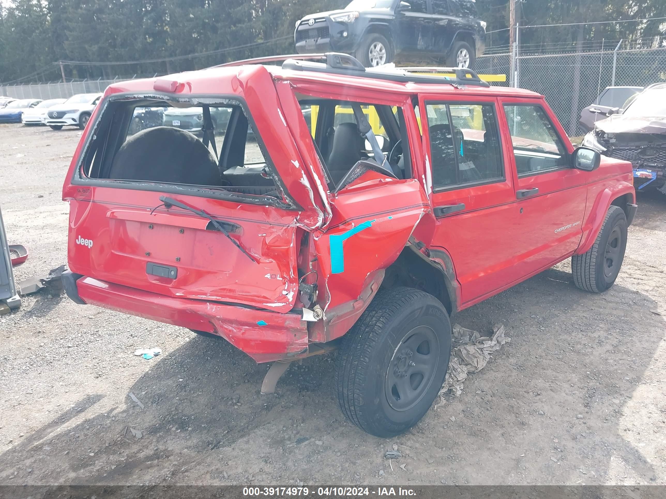 Photo 3 VIN: 1J4FT68S4XL604177 - JEEP CHEROKEE 