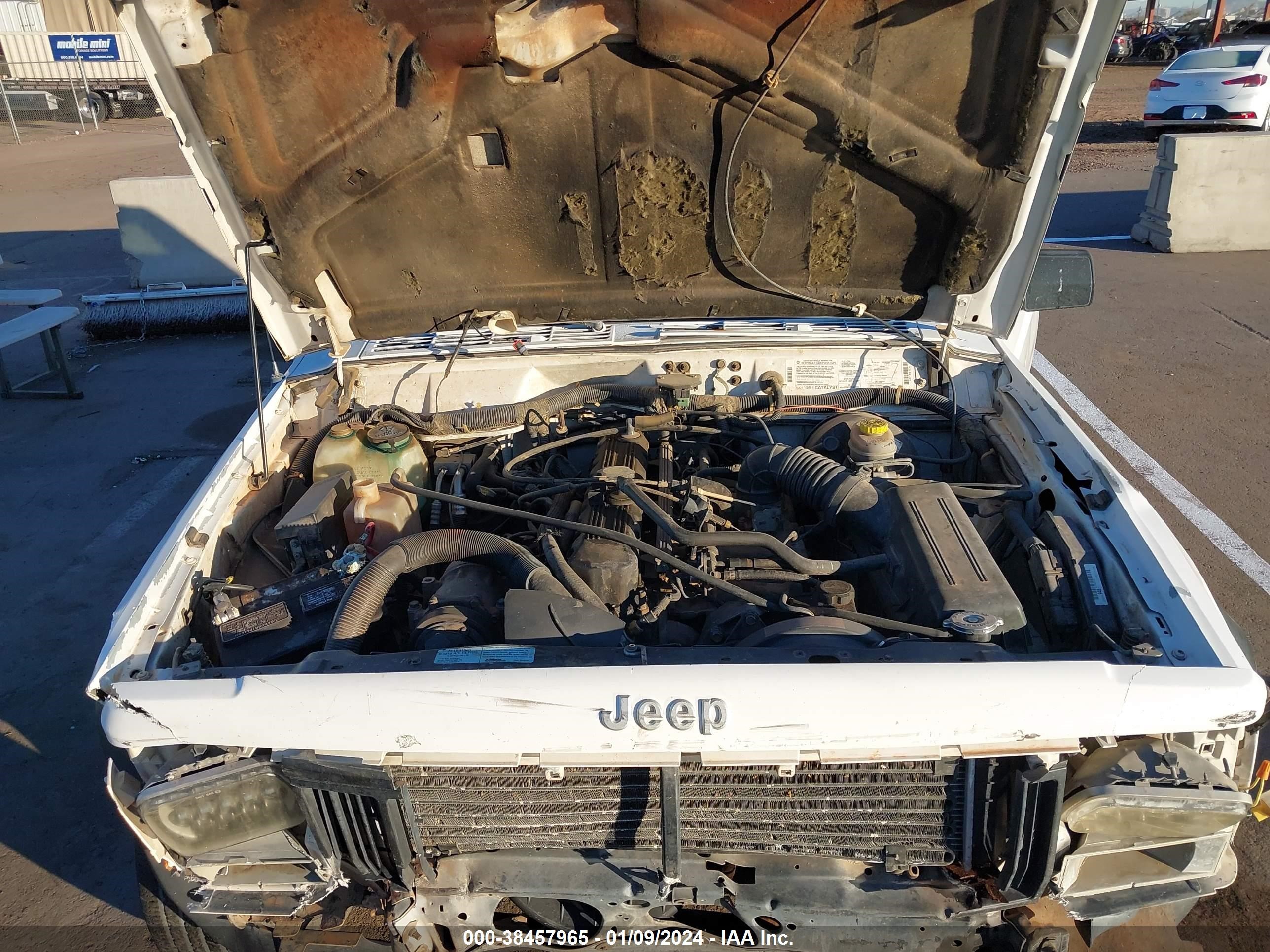 Photo 9 VIN: 1J4FT68SXSL616777 - JEEP CHEROKEE 