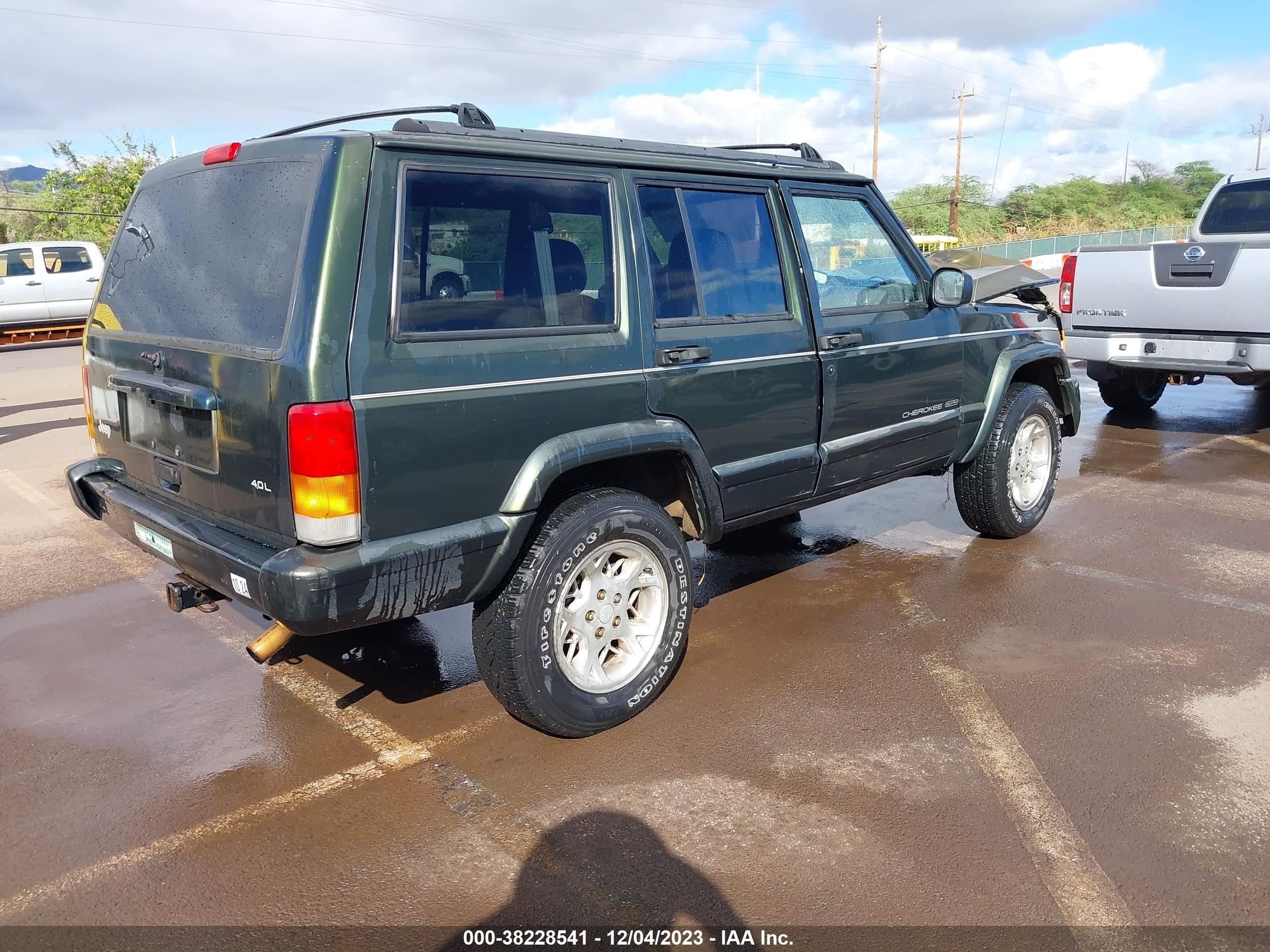 Photo 3 VIN: 1J4FT78S3VL579680 - JEEP CHEROKEE 