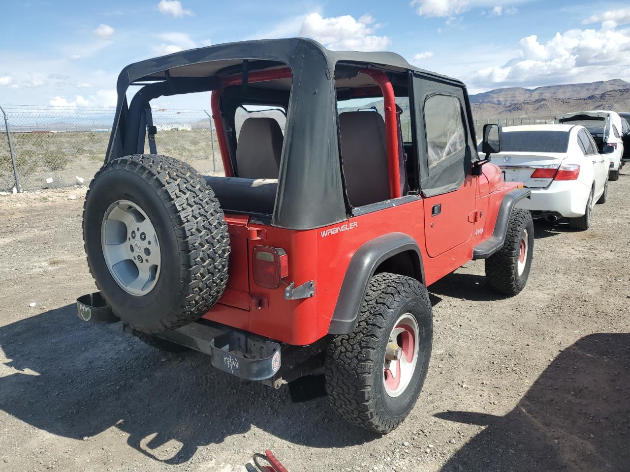 Photo 2 VIN: 1J4FY19P1PP245667 - JEEP WRANGLER 