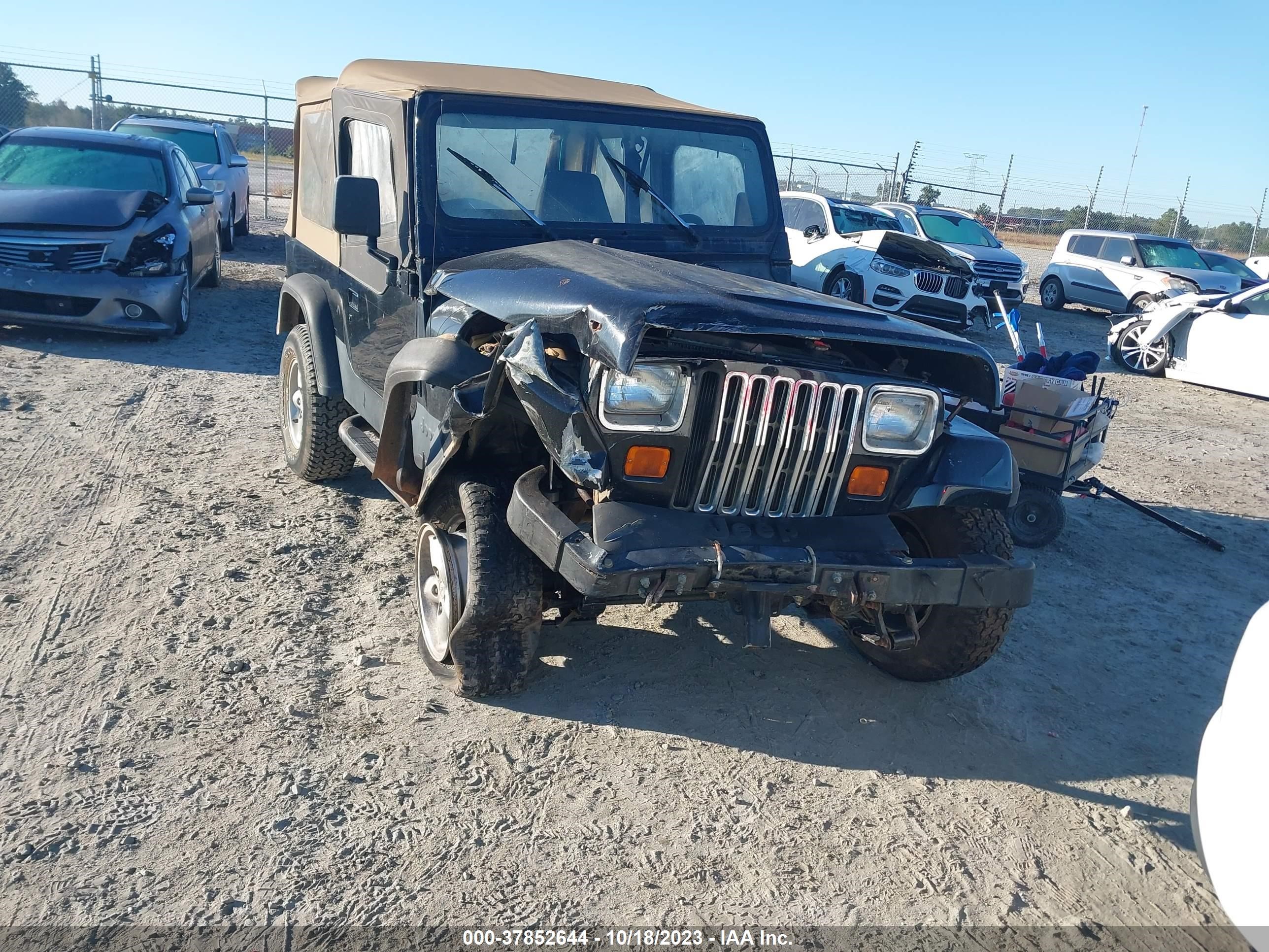 Photo 5 VIN: 1J4FY19P8SP316050 - JEEP WRANGLER 