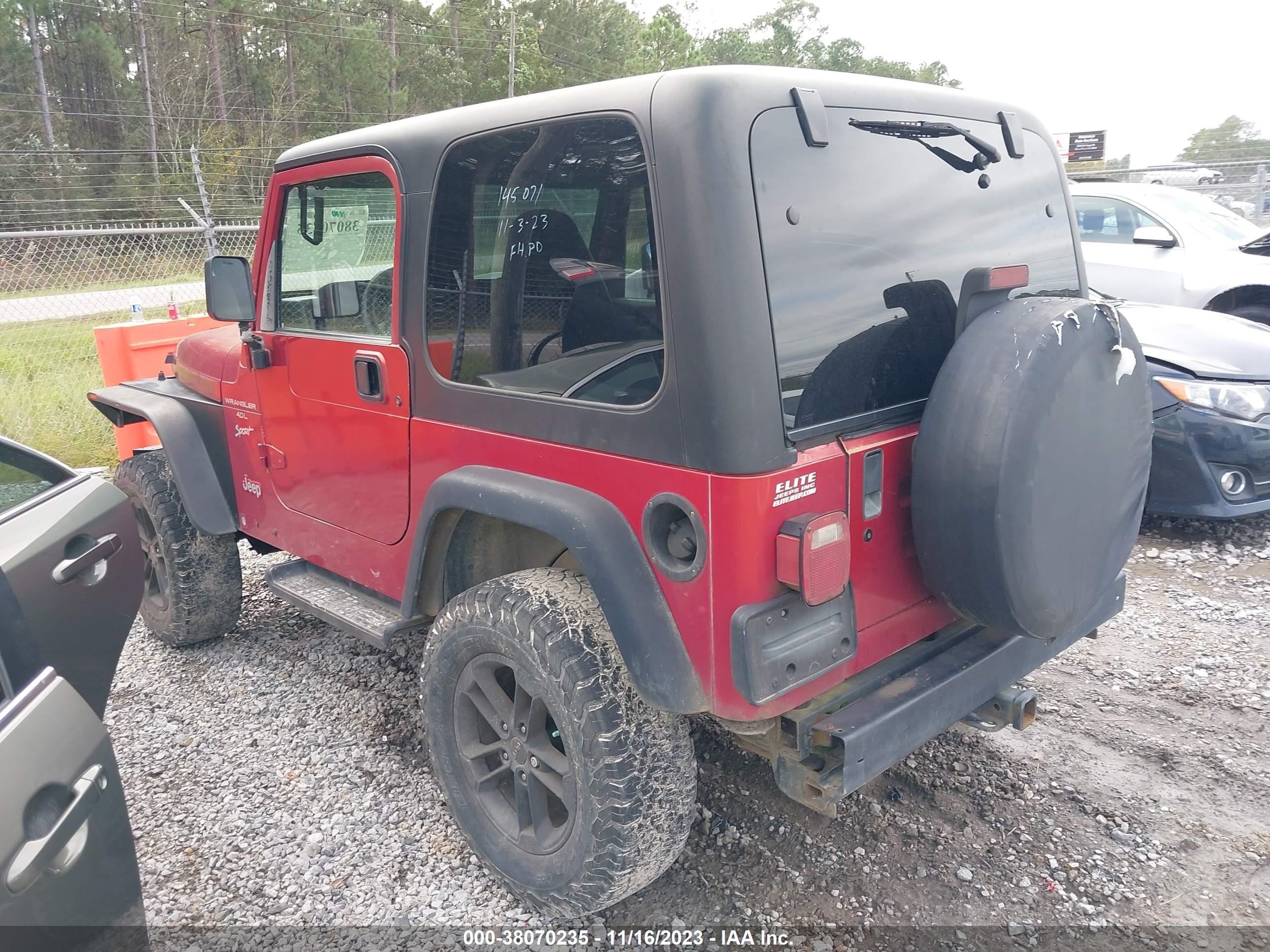 Photo 2 VIN: 1J4FY19S2XP441427 - JEEP WRANGLER 