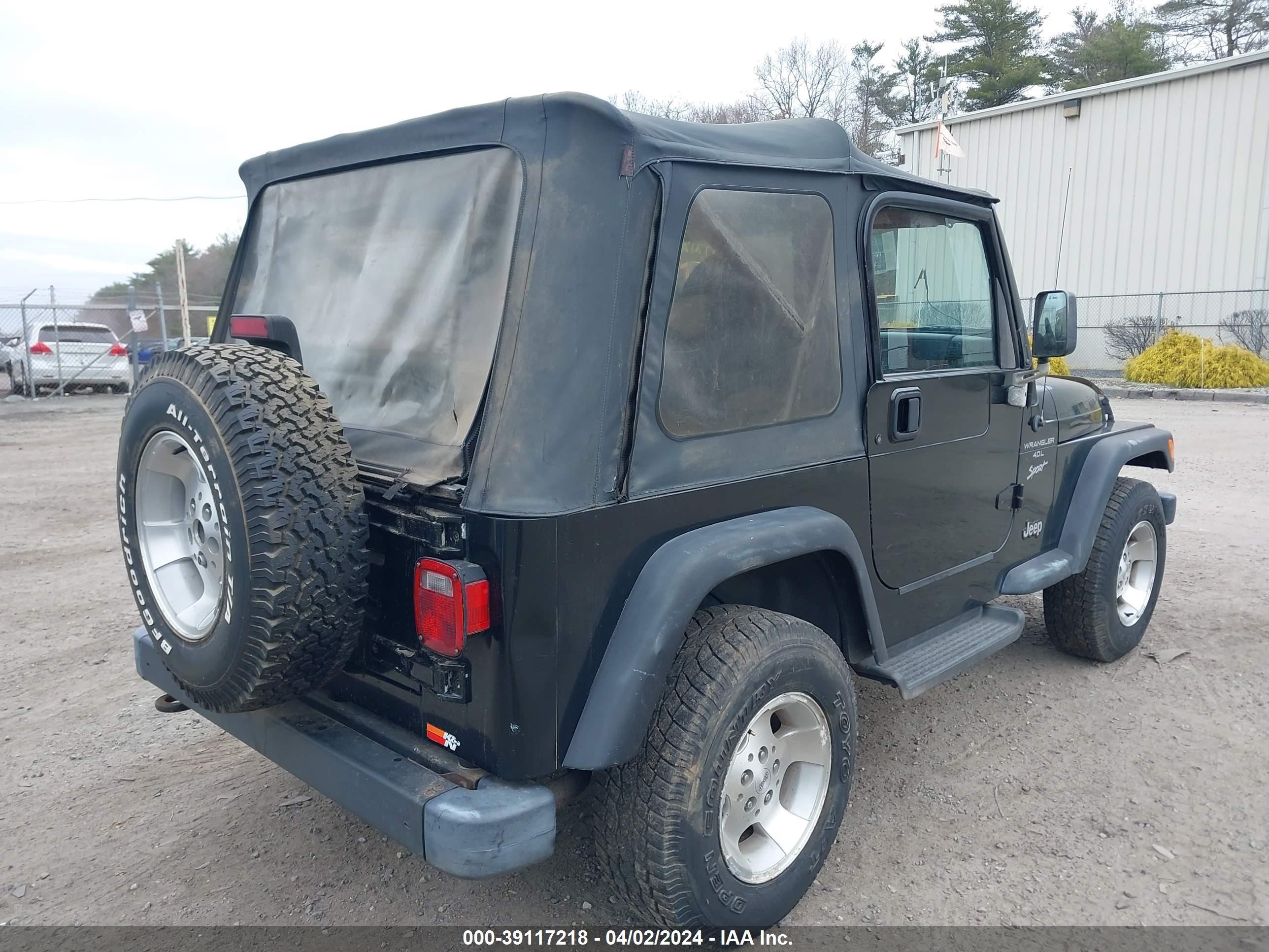 Photo 3 VIN: 1J4FY19S4XP491889 - JEEP WRANGLER 