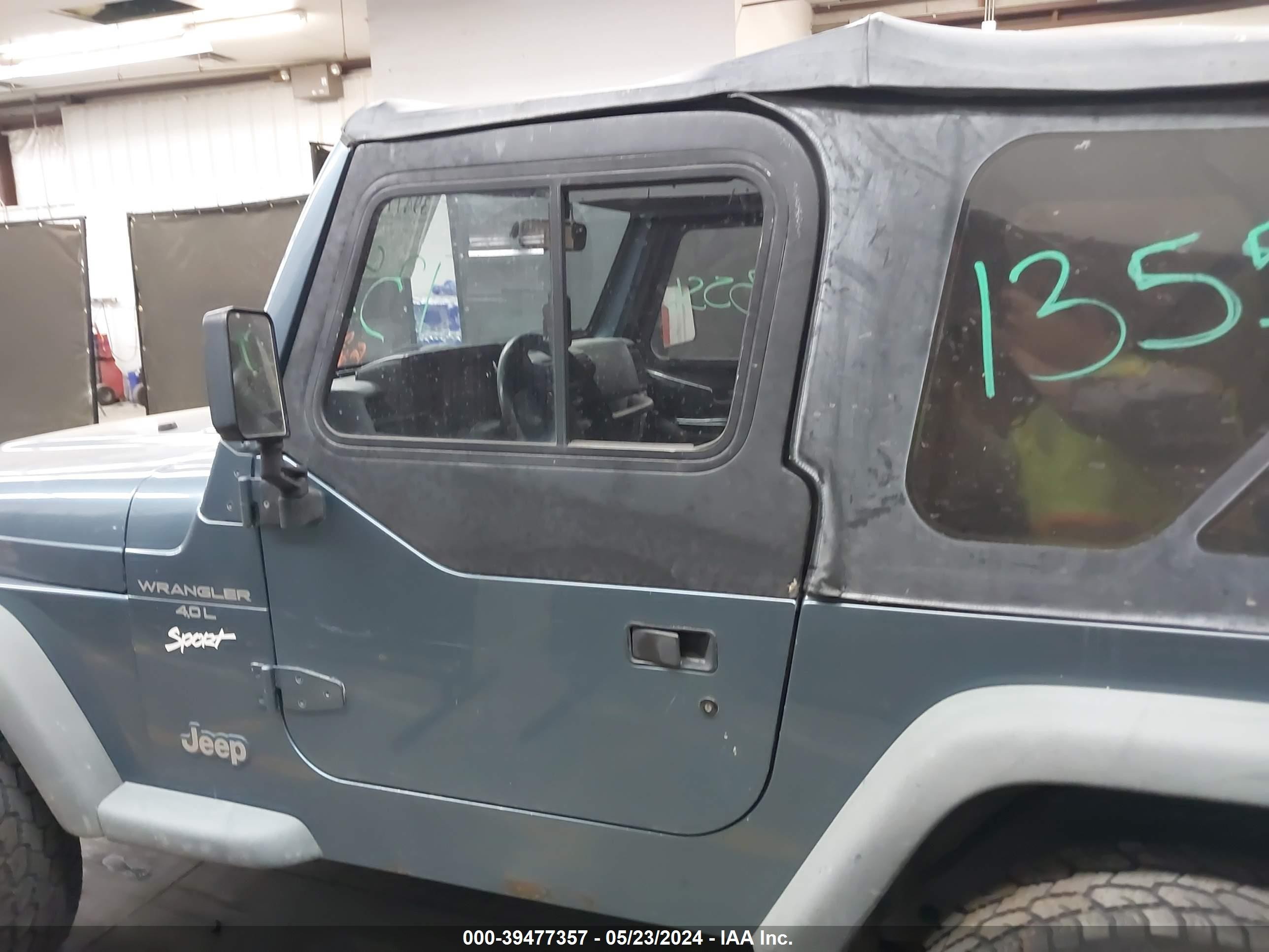 Photo 13 VIN: 1J4FY19S7WP801788 - JEEP WRANGLER 