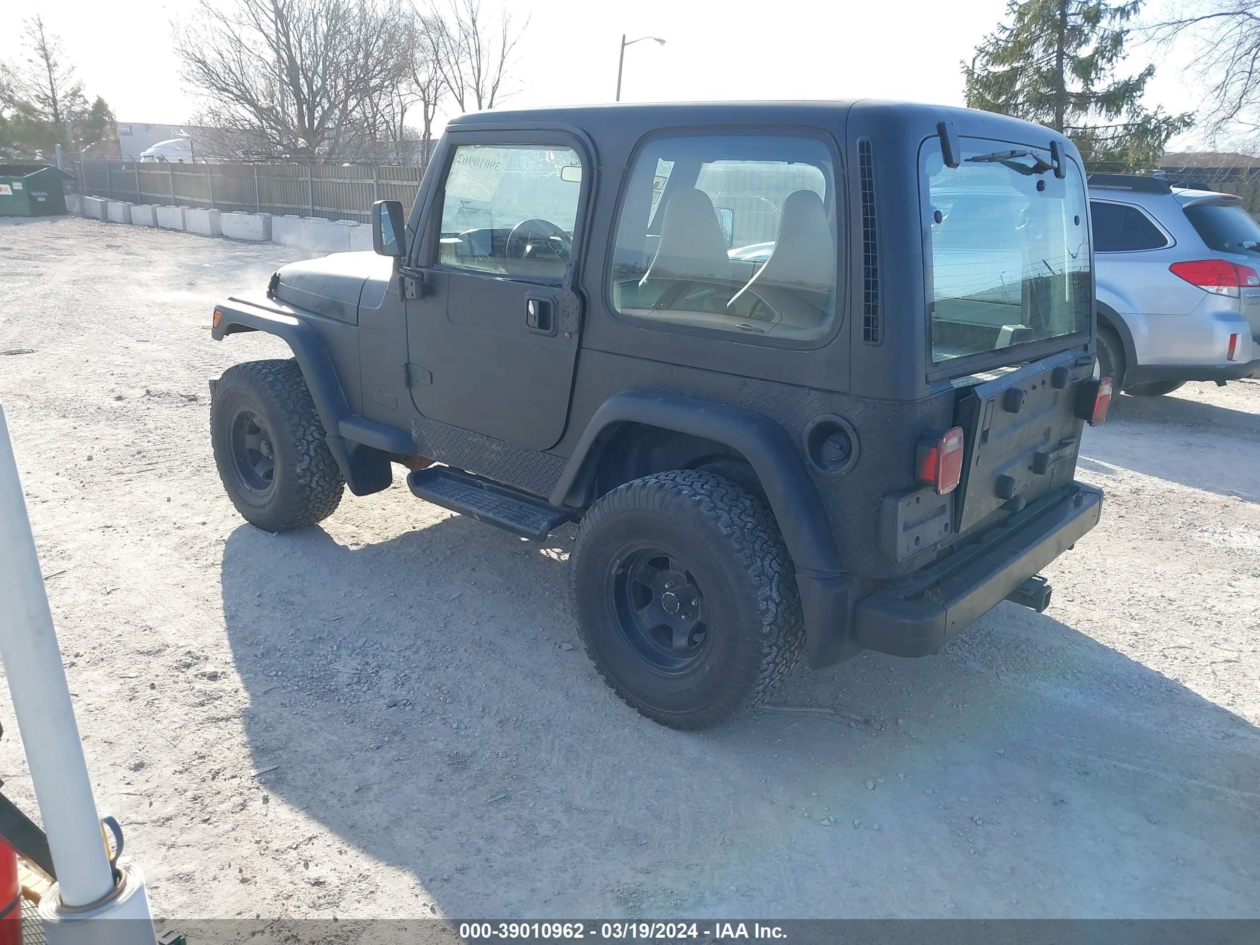 Photo 2 VIN: 1J4FY19S9WP721599 - JEEP WRANGLER 