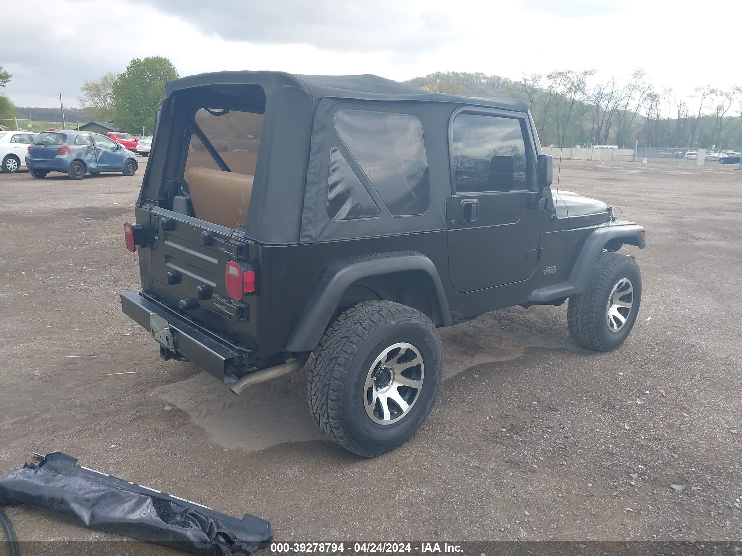 Photo 4 VIN: 1J4FY19SXWP711941 - JEEP WRANGLER 